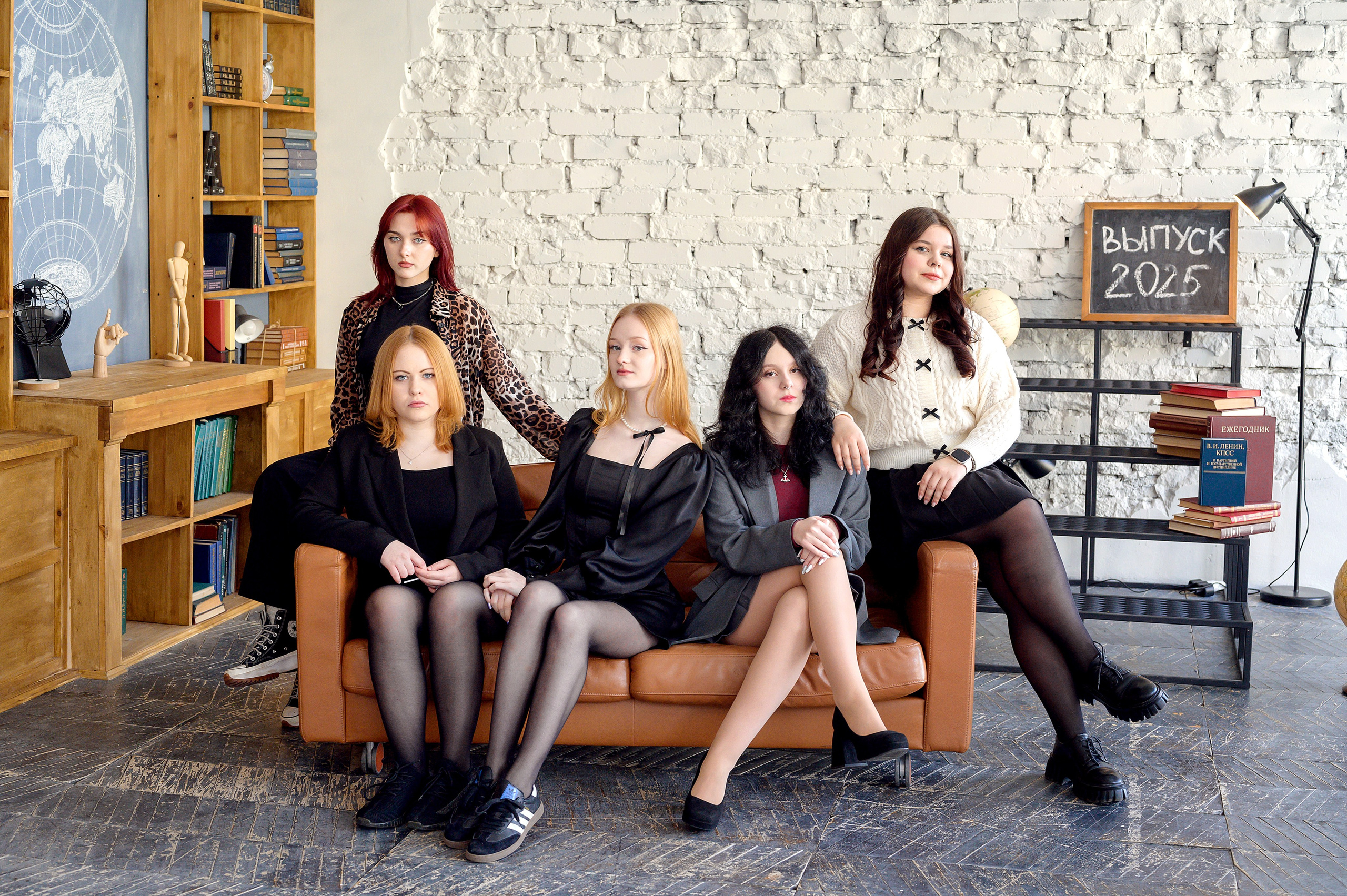 11 класс. студия. Фотограф новорожденных, семейный детский в Тюмени Татьяна Морозова