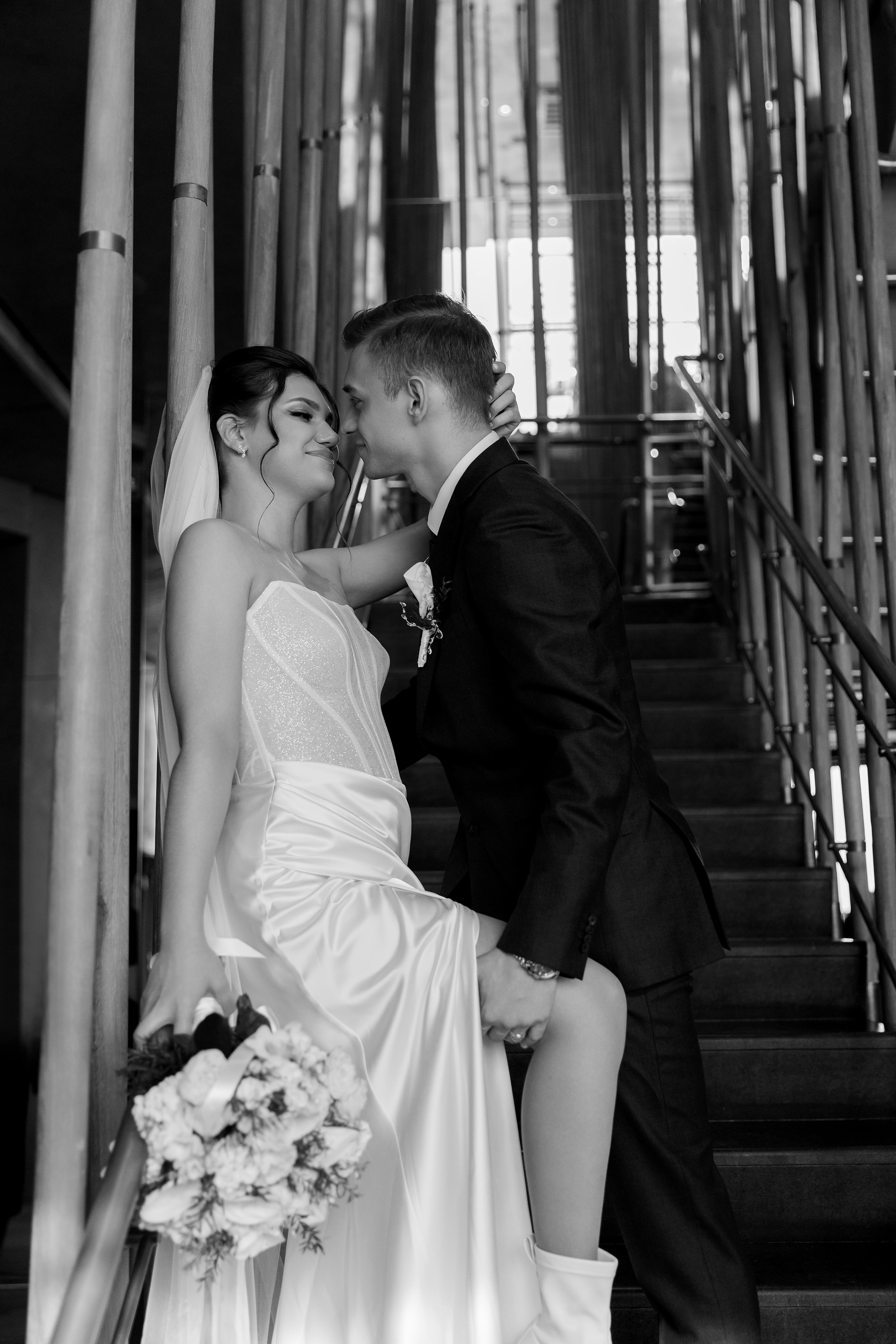 Паша&Настя (роспись Москва-сити Birds). Фотограф в Москве Юлия Хамзина