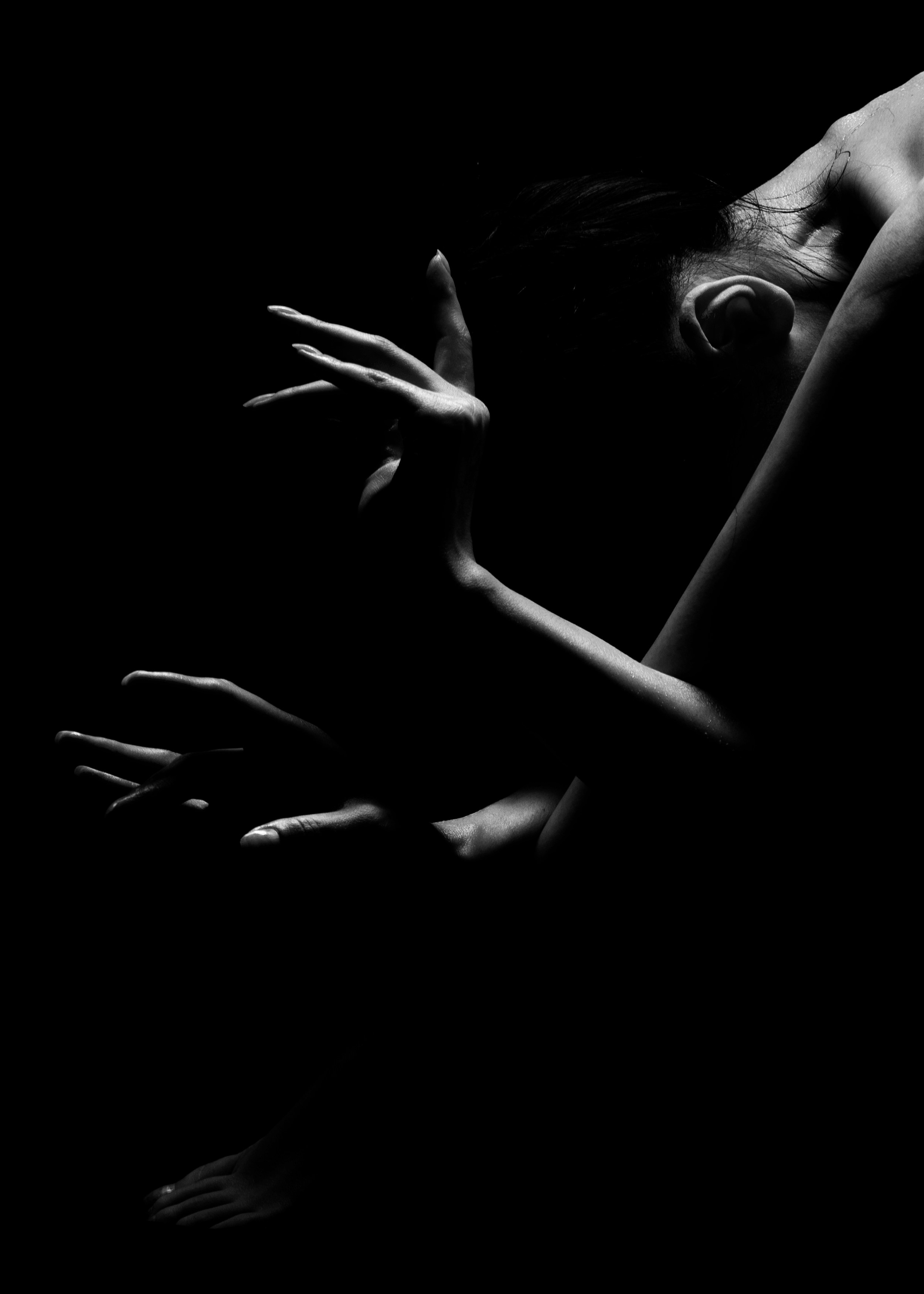 Как профессиональная фотосессия в Москве изменит ваше восприятие себя. Арт фотограф в Москве Леонид Маркачев. Женский портрет, будуар, фэшн, арт-ню