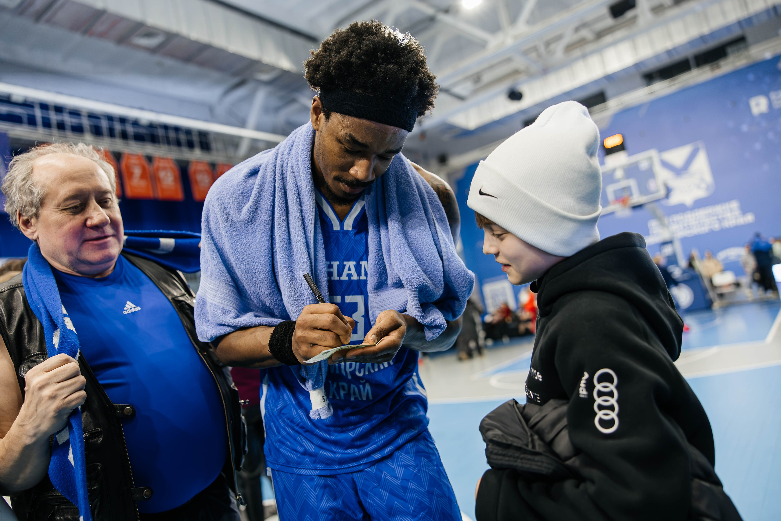 Баскетбол — Динамо. Репортажный и свадебный фотограф во Владивостоке Максим Цой