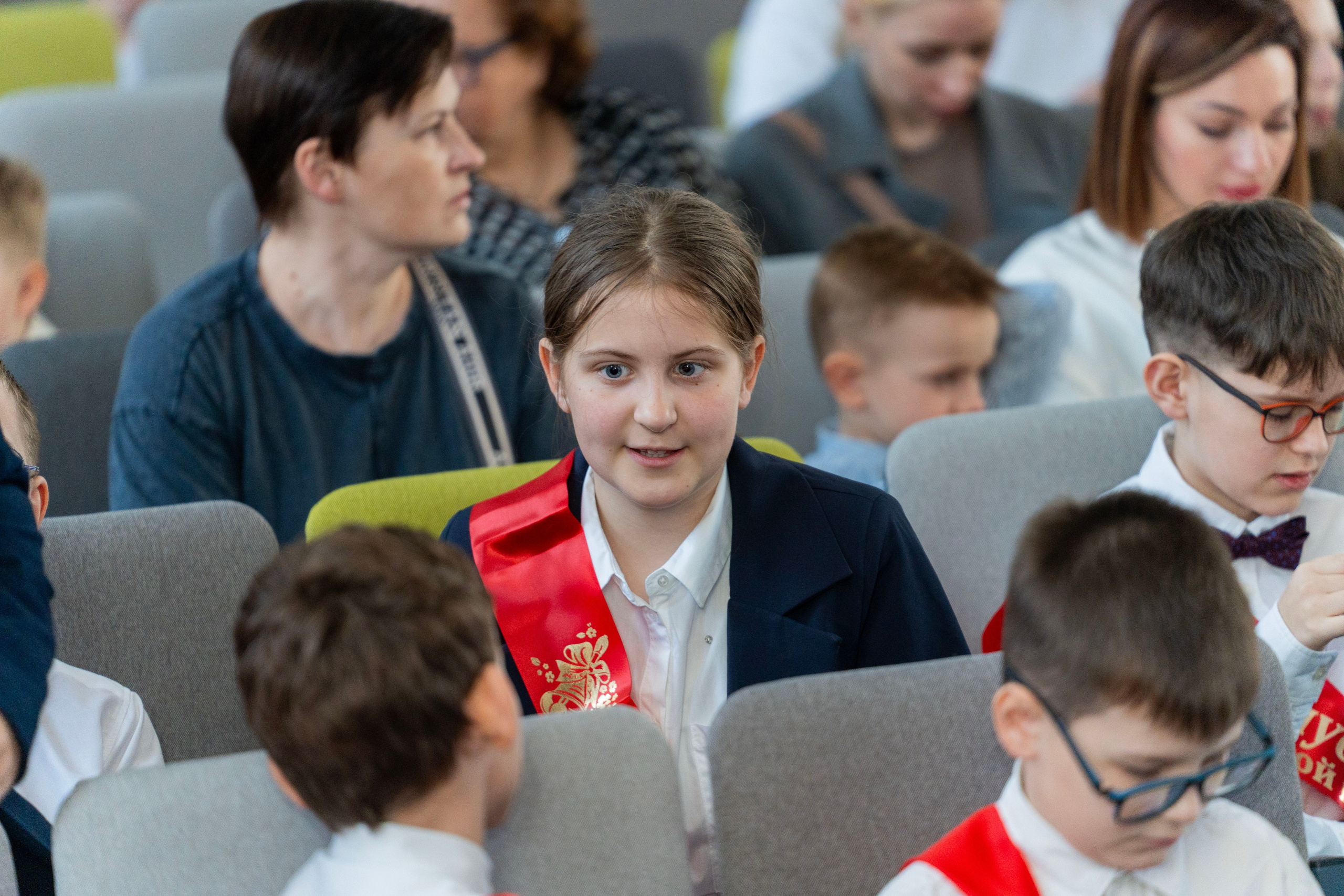 Выпускные 4 классы. Фотограф Юлия Попова