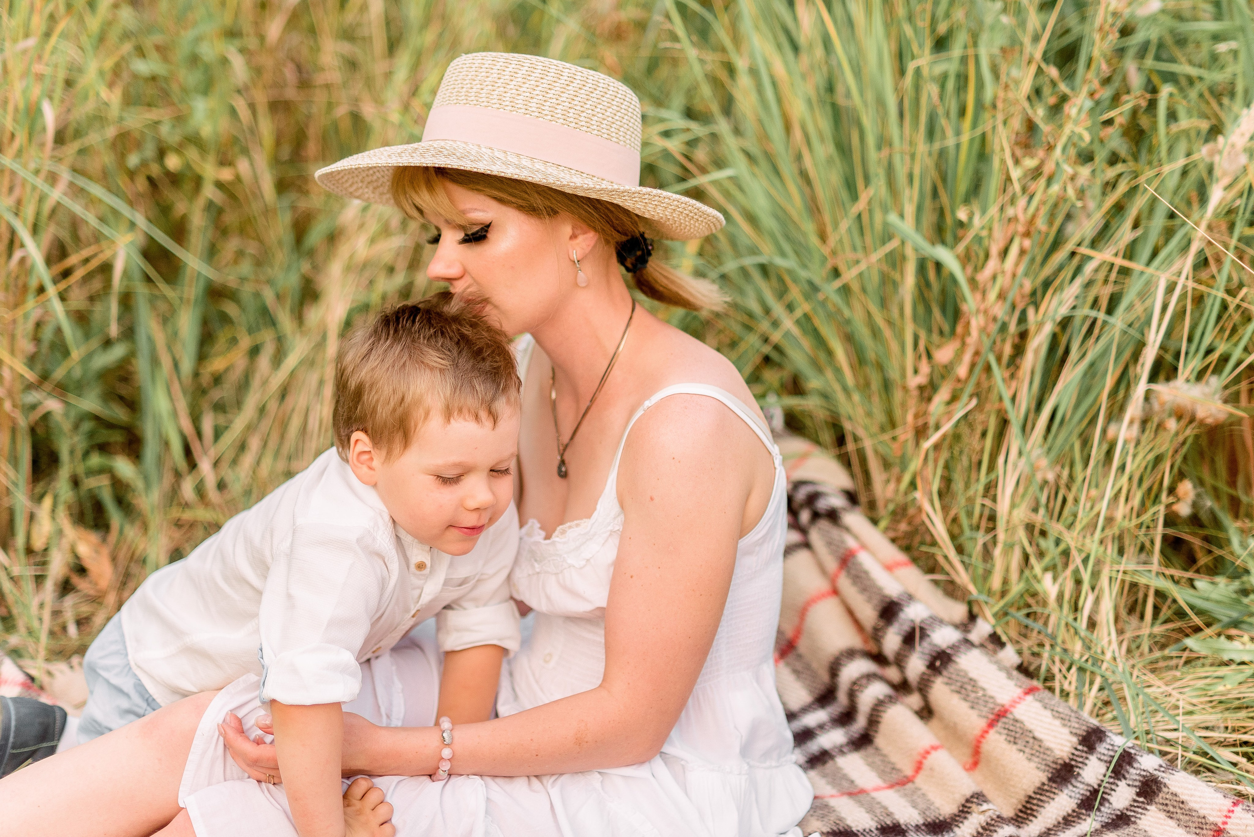 В поле. Фотограф Юлия Попова