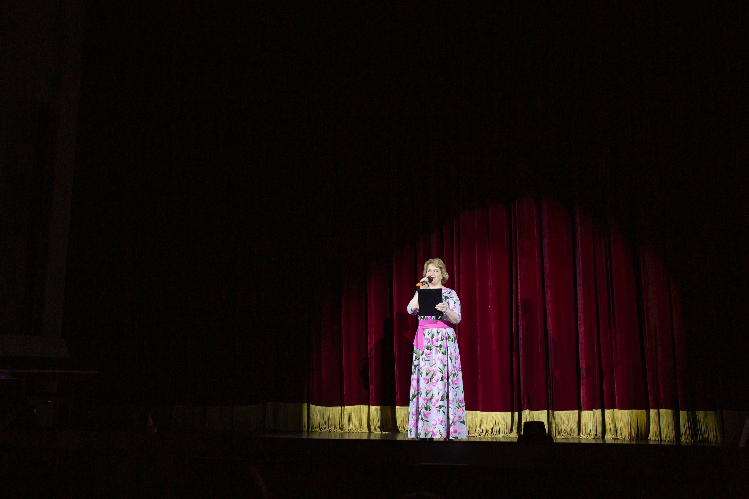 Дк Воровского отчетный концерт. Семейный и детский фотограф Анна Петракова