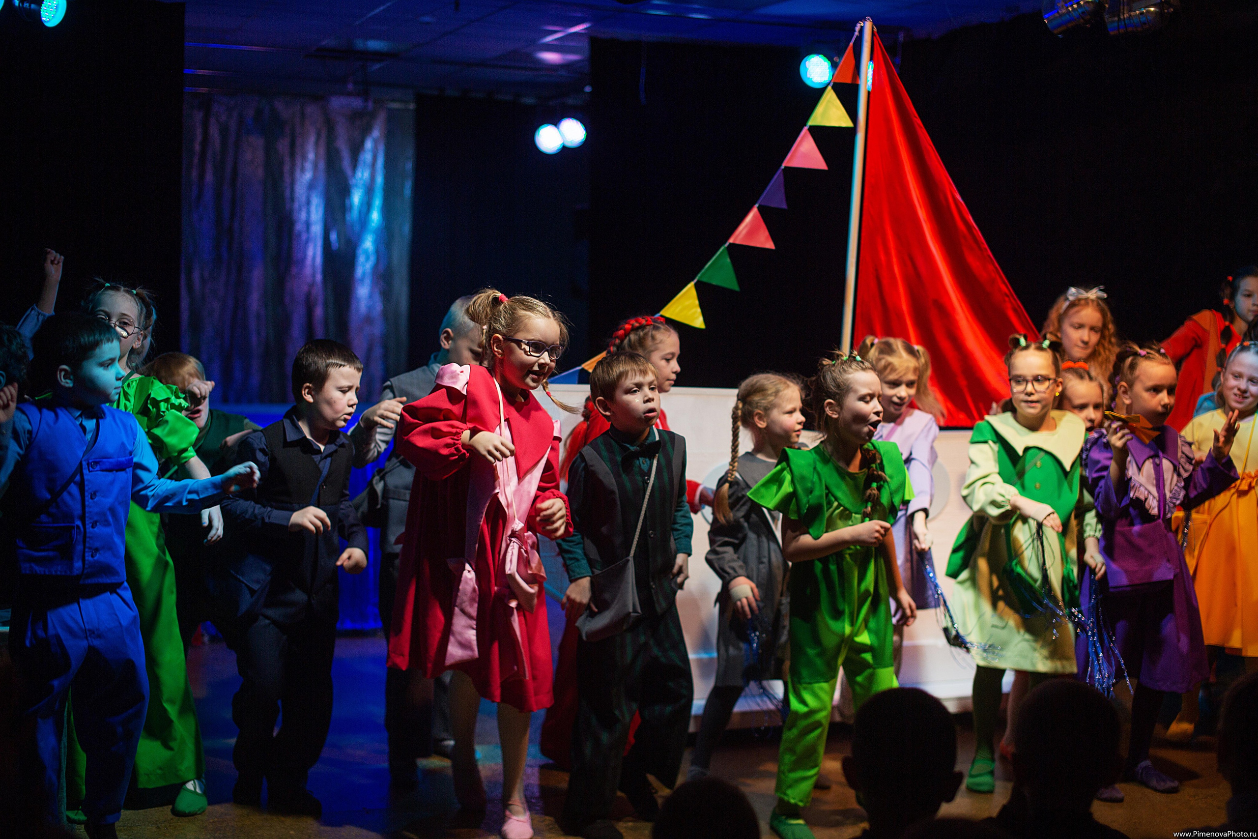 Карандаши «Театрум» ДТЦ, февраль. Семейный и детский фотограф в Петрозаводске