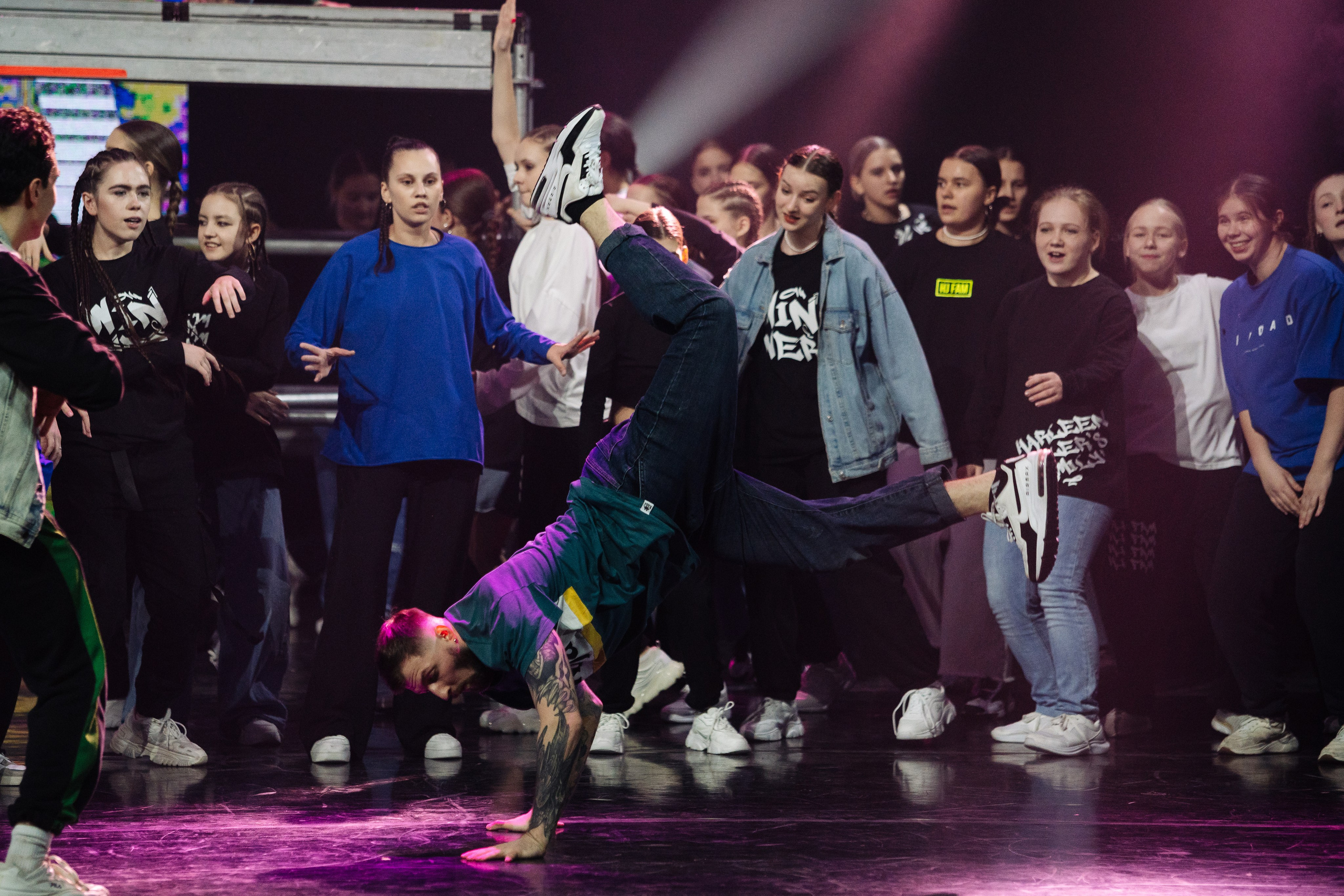 Harleen Joker's dance studio. Репортажный фотограф Красноярск Алекс Чампакхам