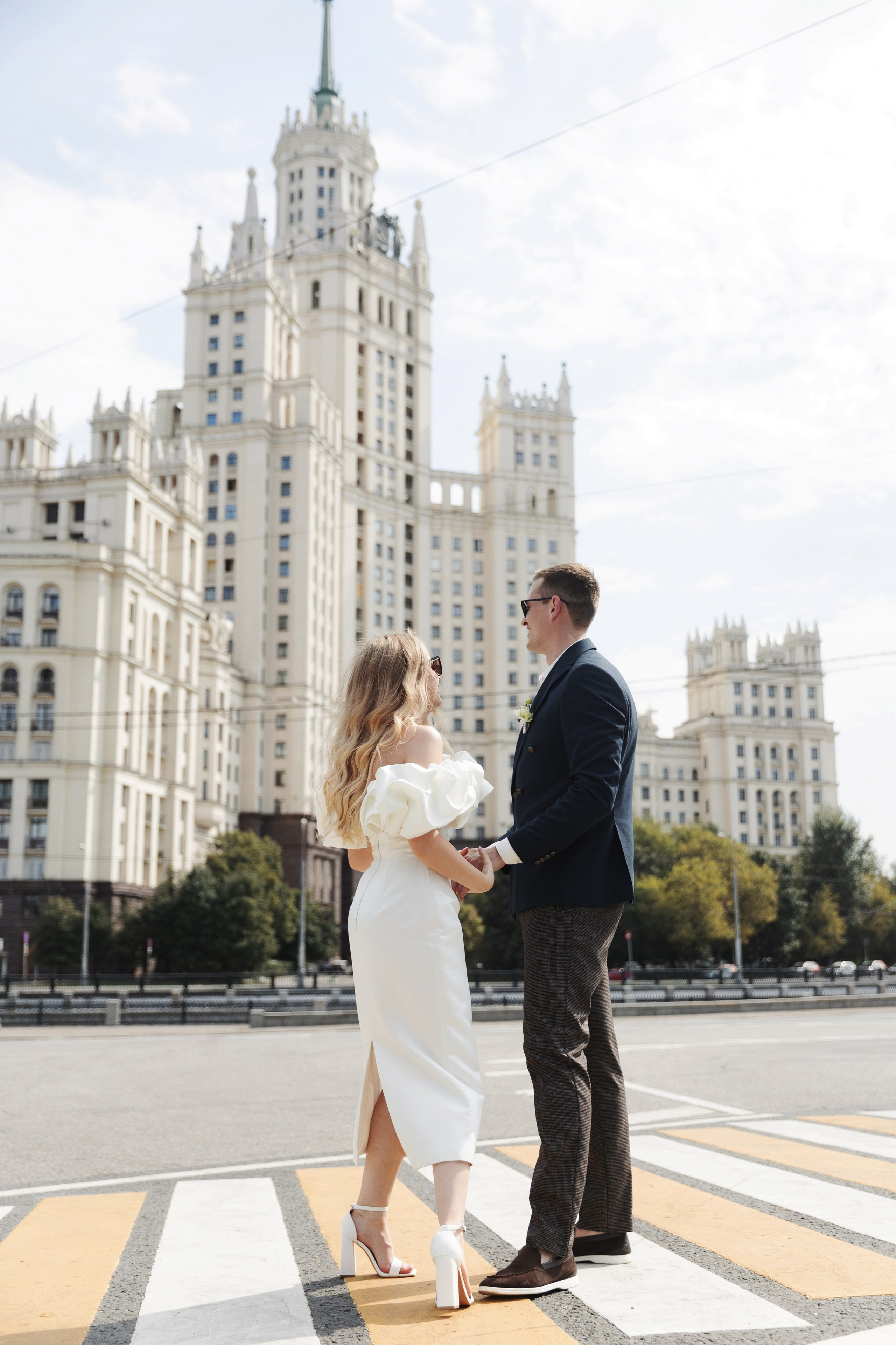 Свадебная фотосессия на Котельнической набережной и в парке Царицыно, Роспись в Шипиловском ЗАГСе. Свадебный фотограф Москва Анастасия Храмова