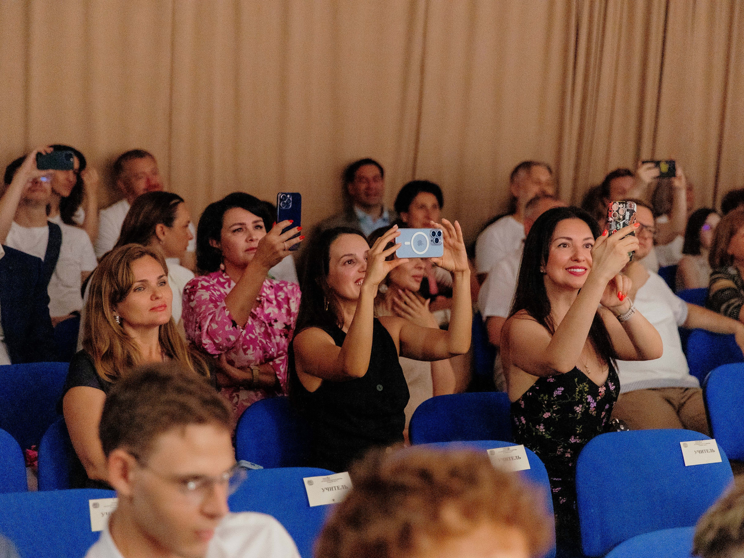 Школьный выпускной. Красильников Евгений — профессиональный фотограф в Ростове-на-Дону