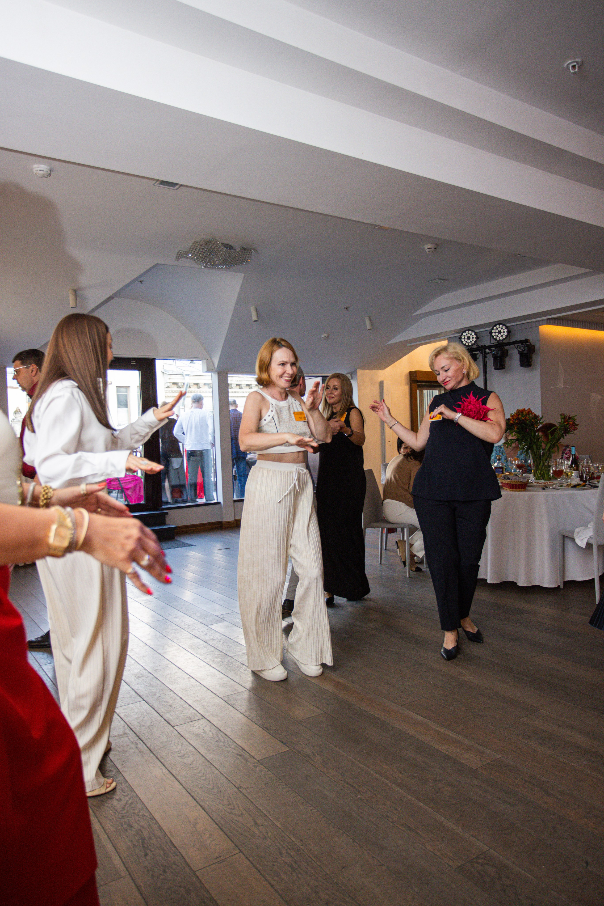 Встреча выпускников. Стоматологи СПб. Семейный фотограф в Вышнем Волочке — Ульяна Иванова | Фотосессии для всей семьи