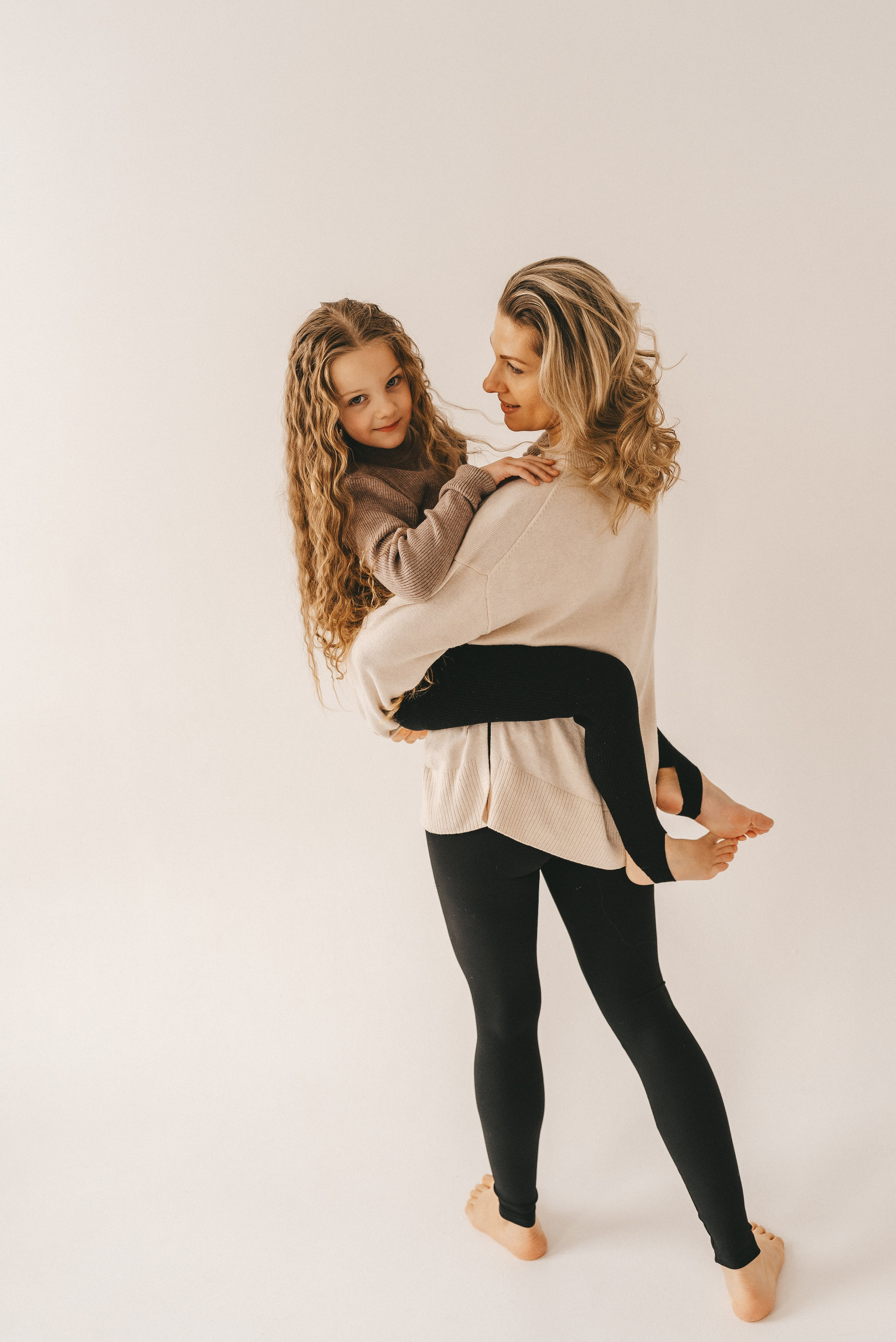 Наташа и Соня. Семейный, детский, lifestyle фотограф в Магадане Илона Проскурня