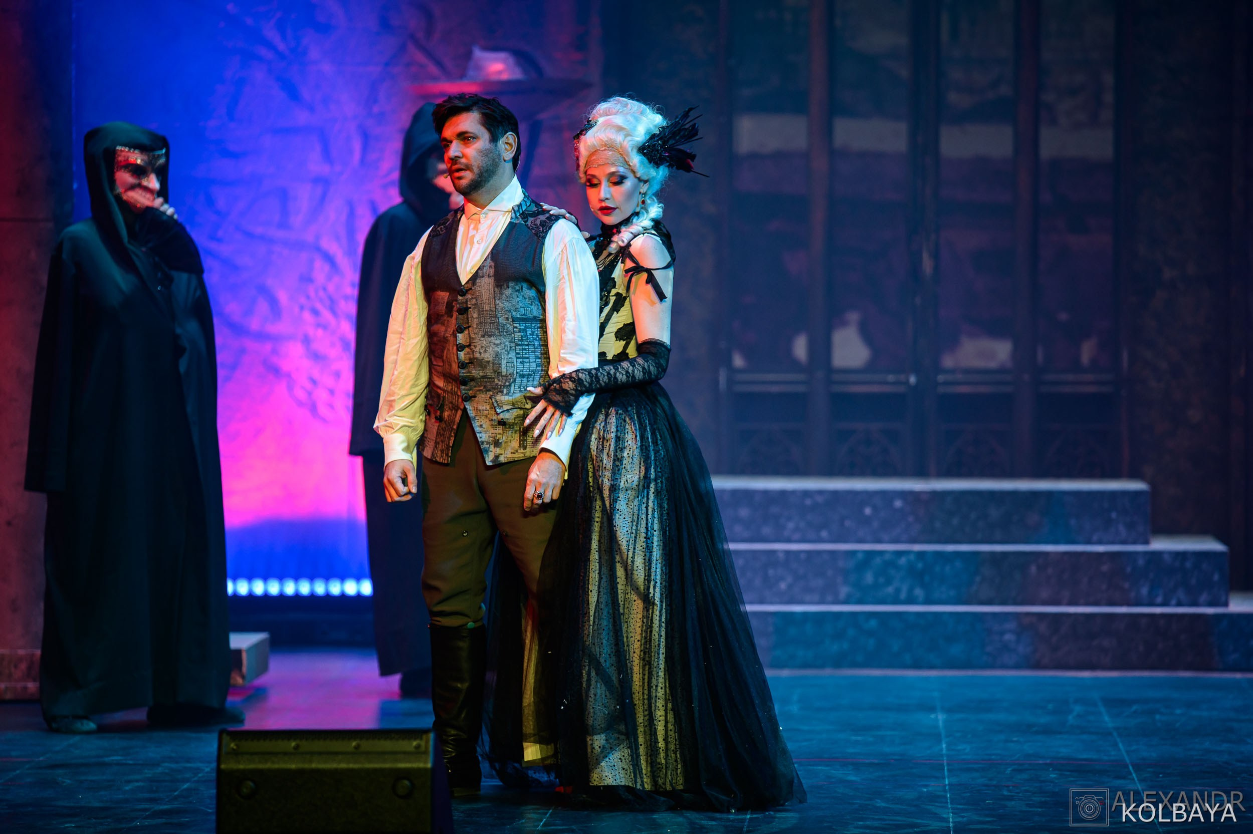 Опасные связи. Концертный и театральный репортажный фотограф в Москве Александр Колбая