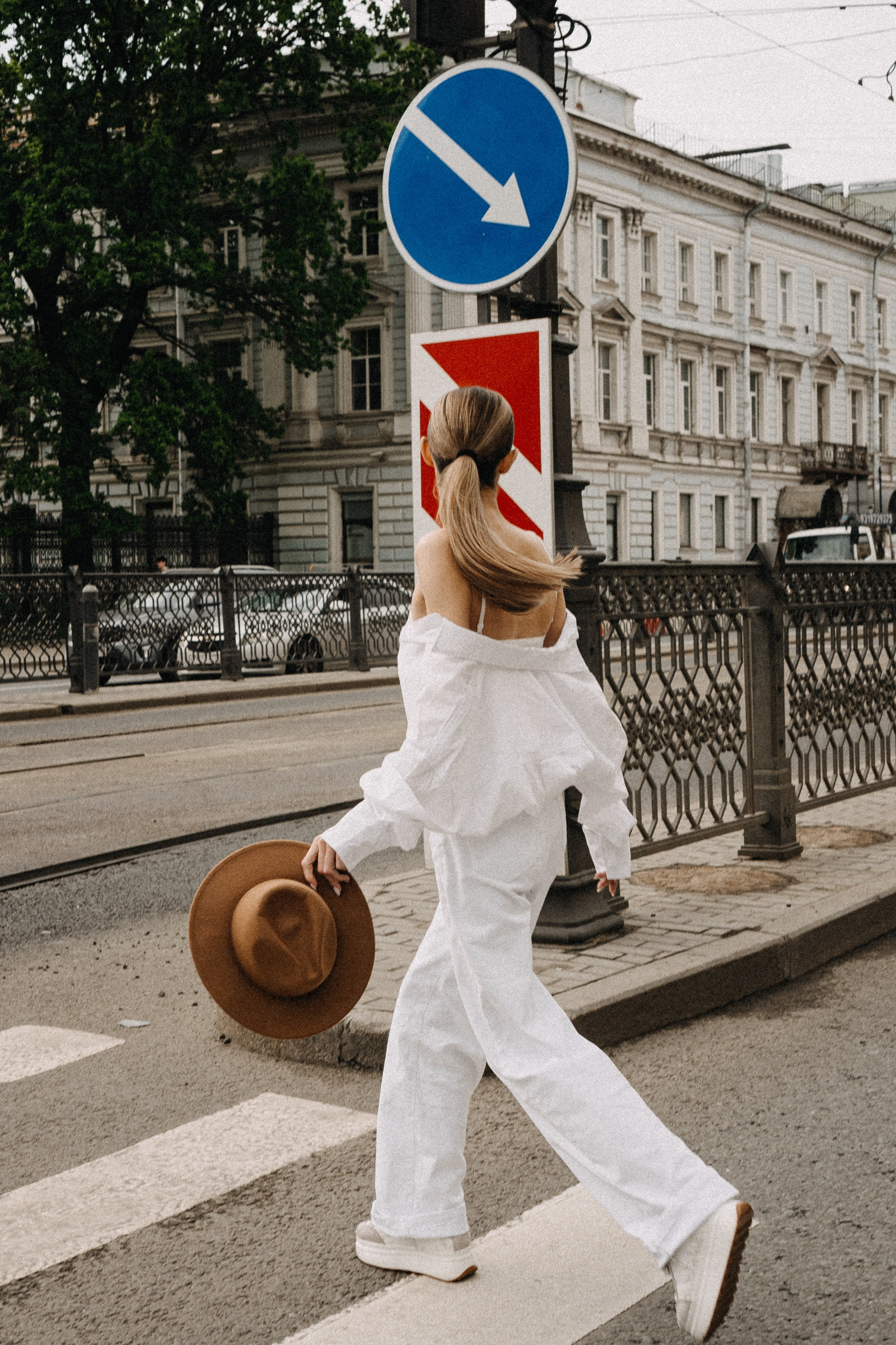 МЫ ГУЛЯЛИ ПРО КРЫШАМ ПИТЕРА. Профессиональный фотограф, Санкт-Петербург — Виктория Богомолова