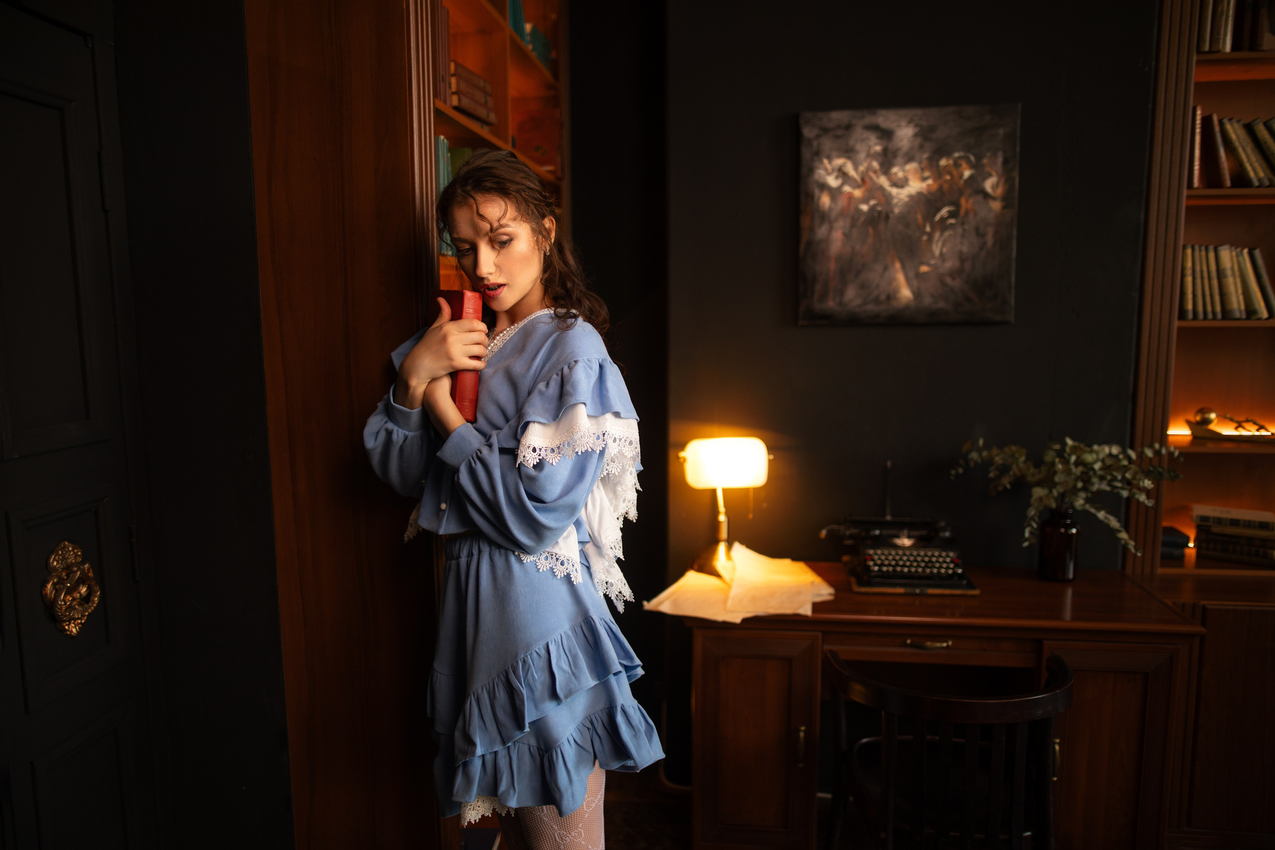 Фотосет с Анастасией в интерьере в формате «Я красивая». Дмитрий Шульгин, портретный фотограф в Воронеже