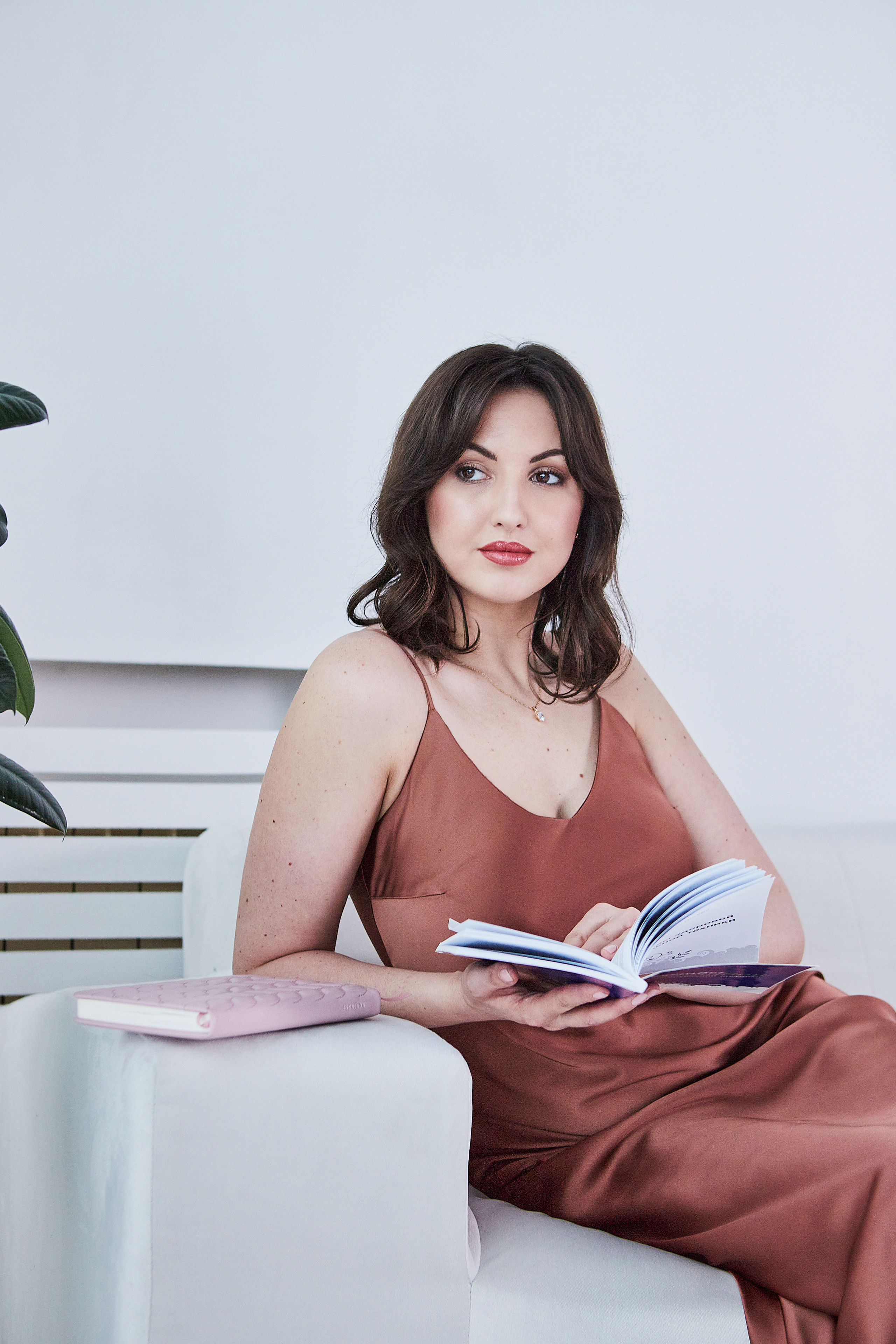 Елена (музыкант). Главная