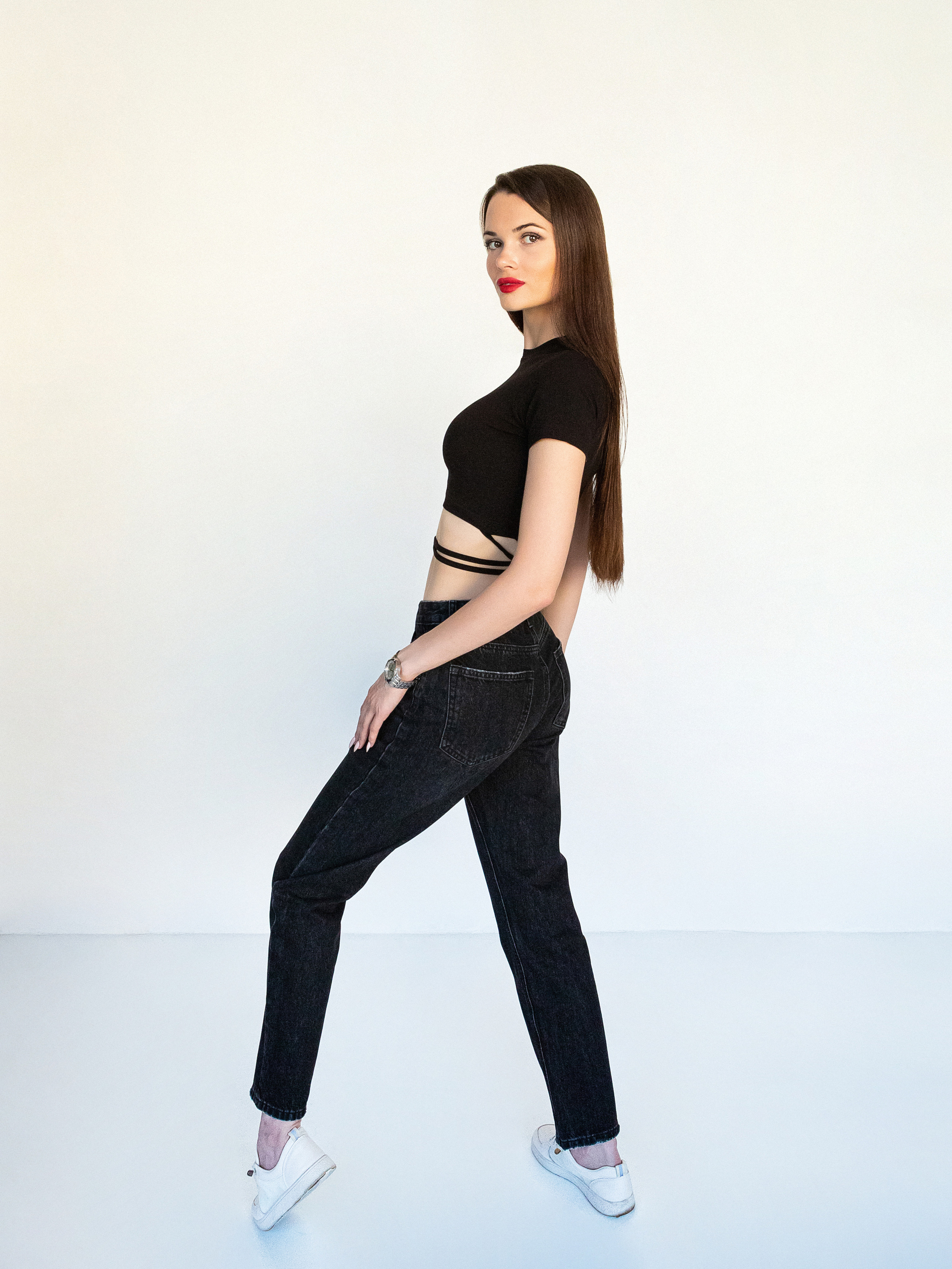 Модельная. Главная