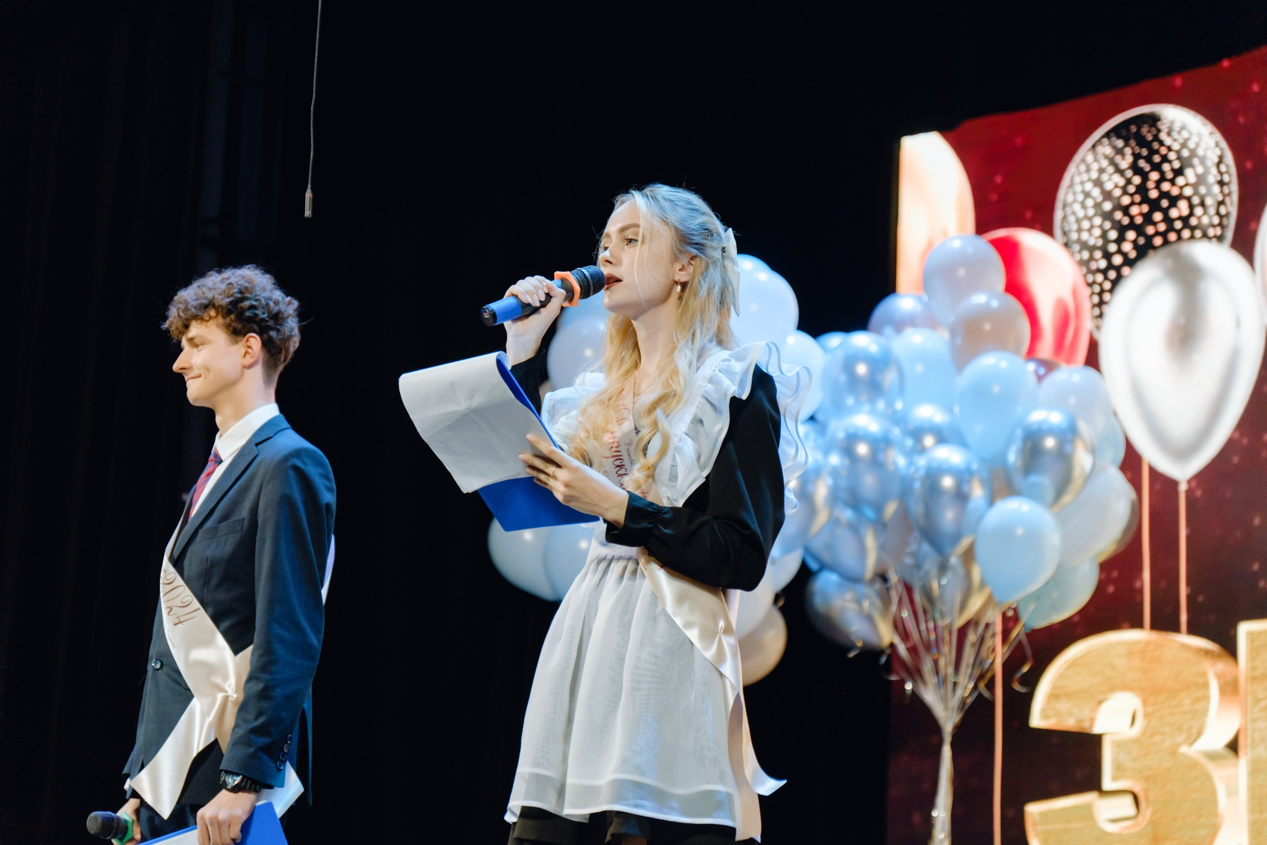 Последний звонок 11 класс. Фотограф Софья Володкина