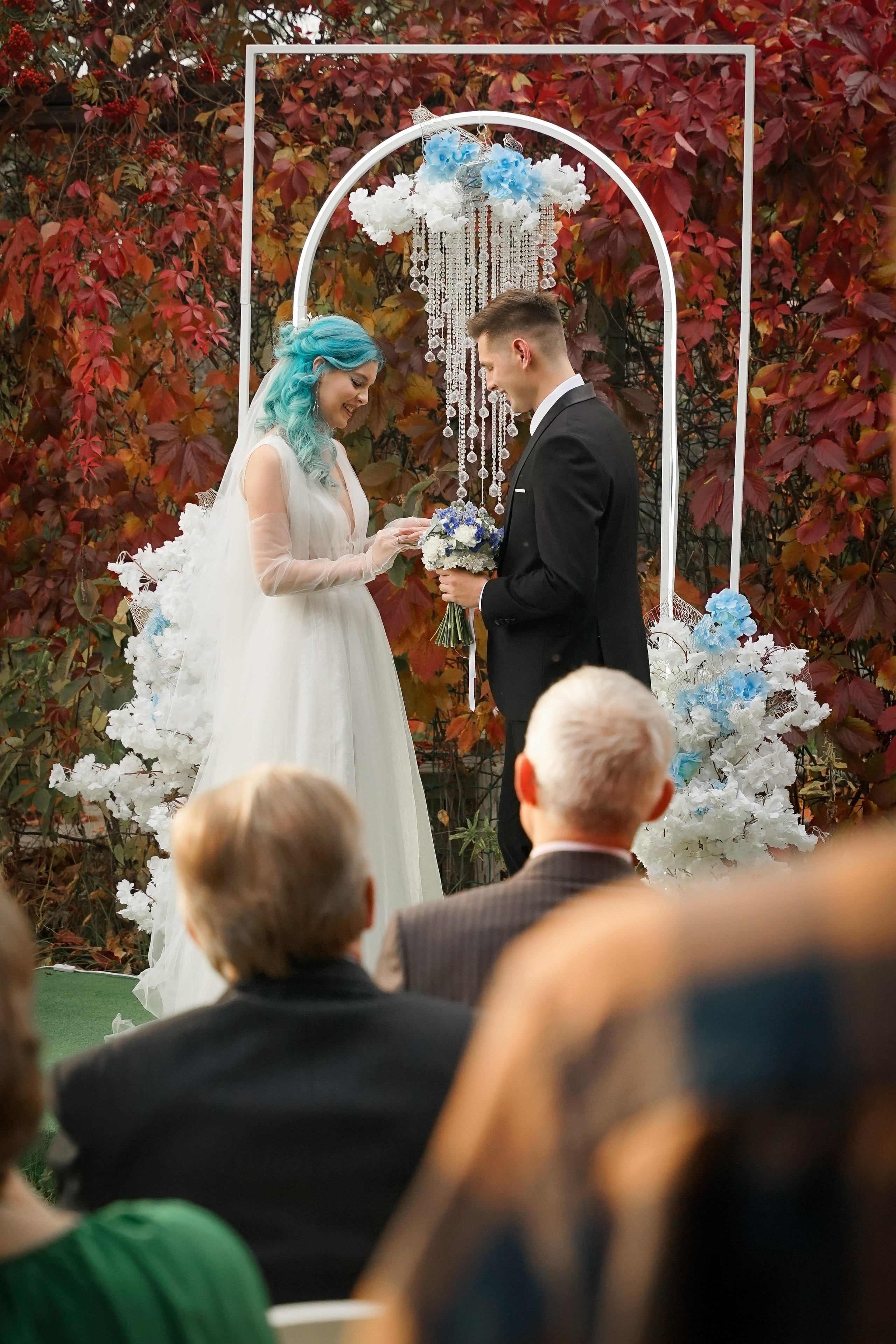 Свадебная прогулка в парке Екатеринбурга