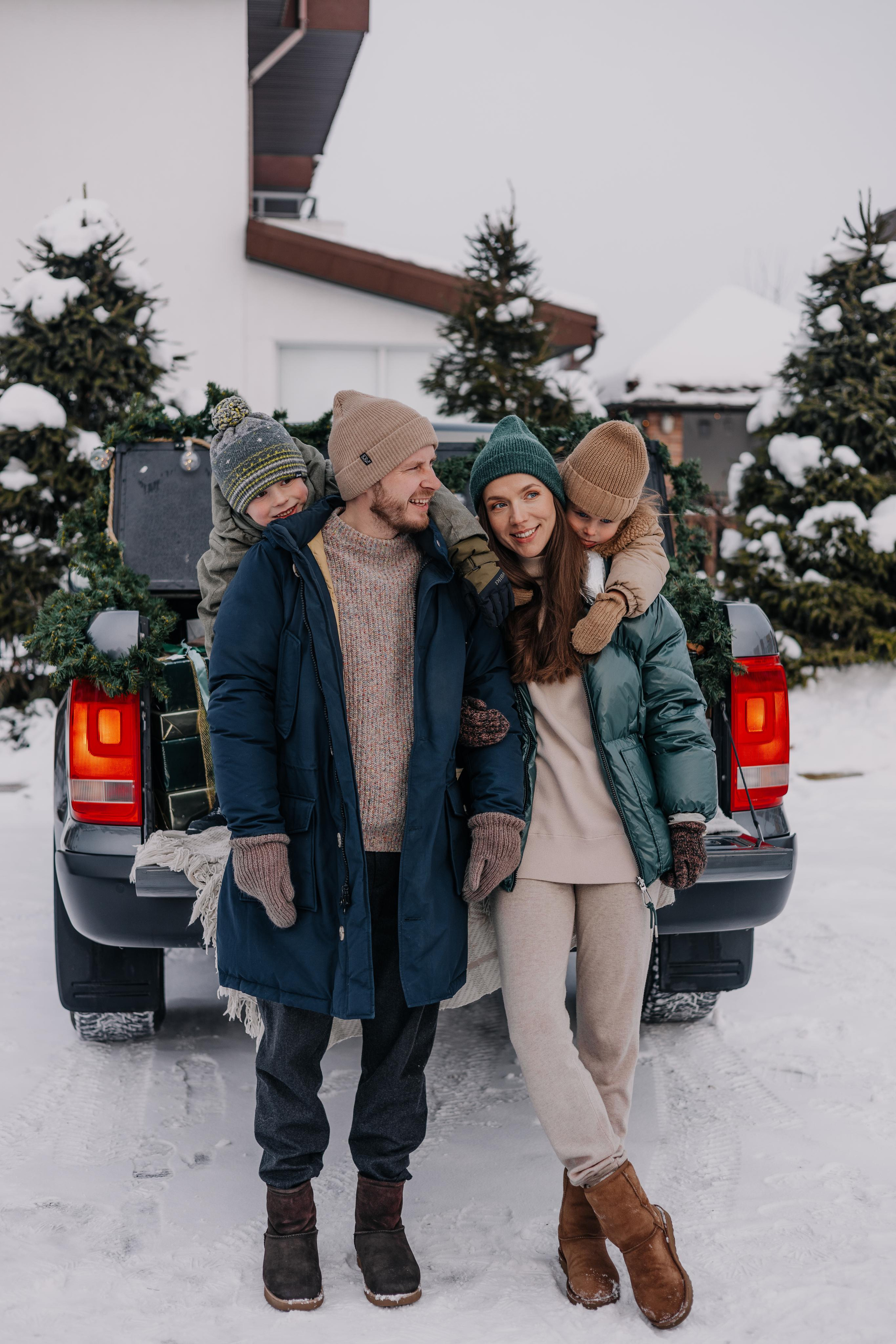 Семья, зима, пикап. Marina Shakirova Photography