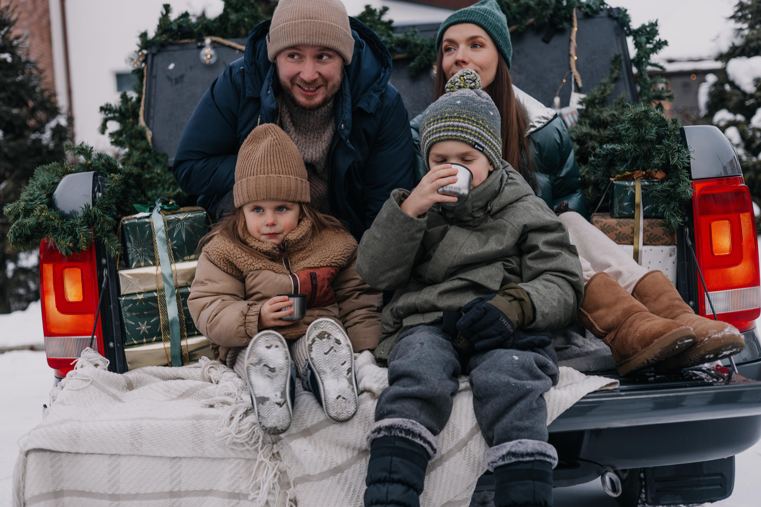 Семья, зима, пикап. Marina Shakirova Photography