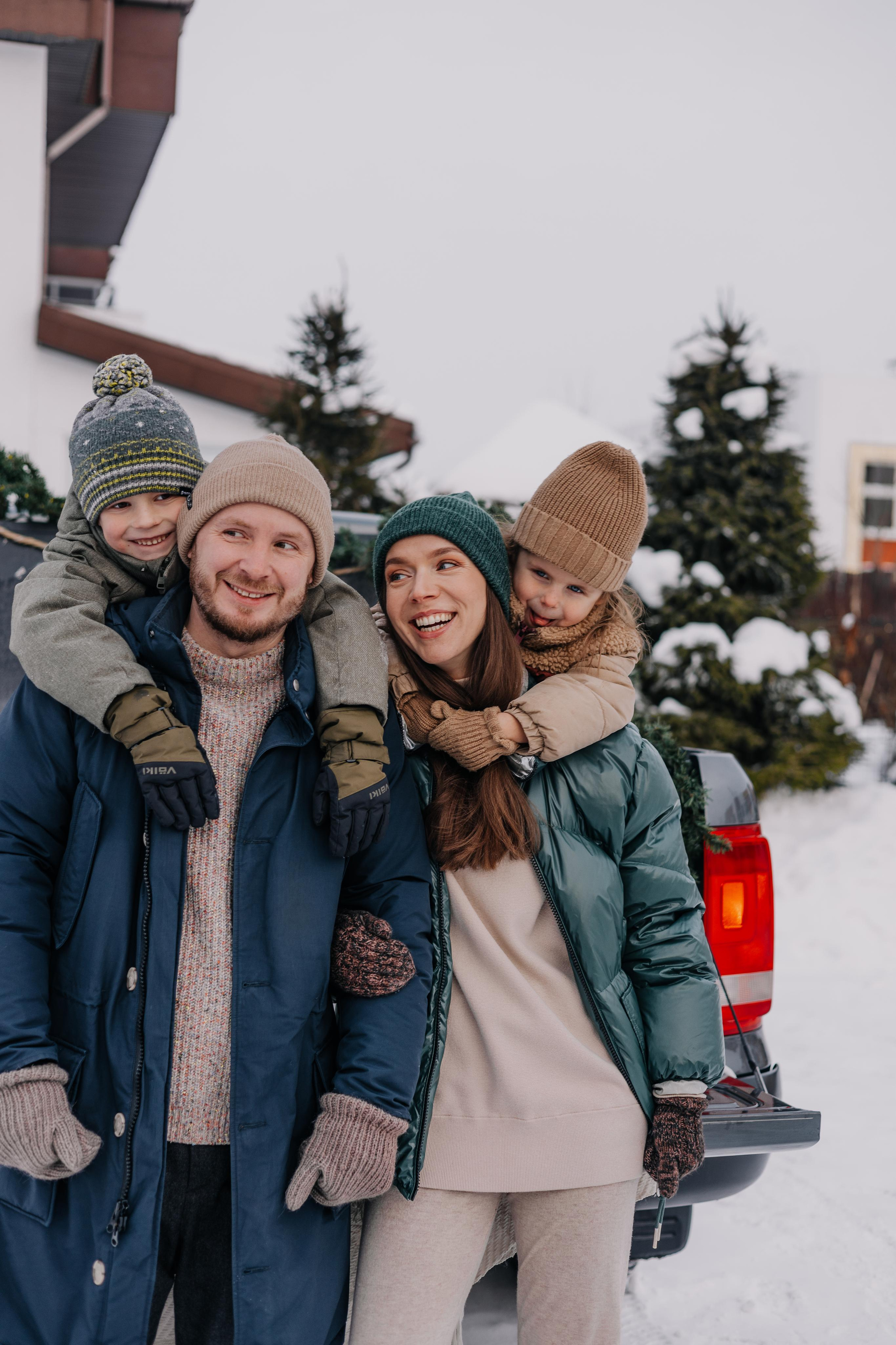 Семья, зима, пикап. Marina Shakirova Photography