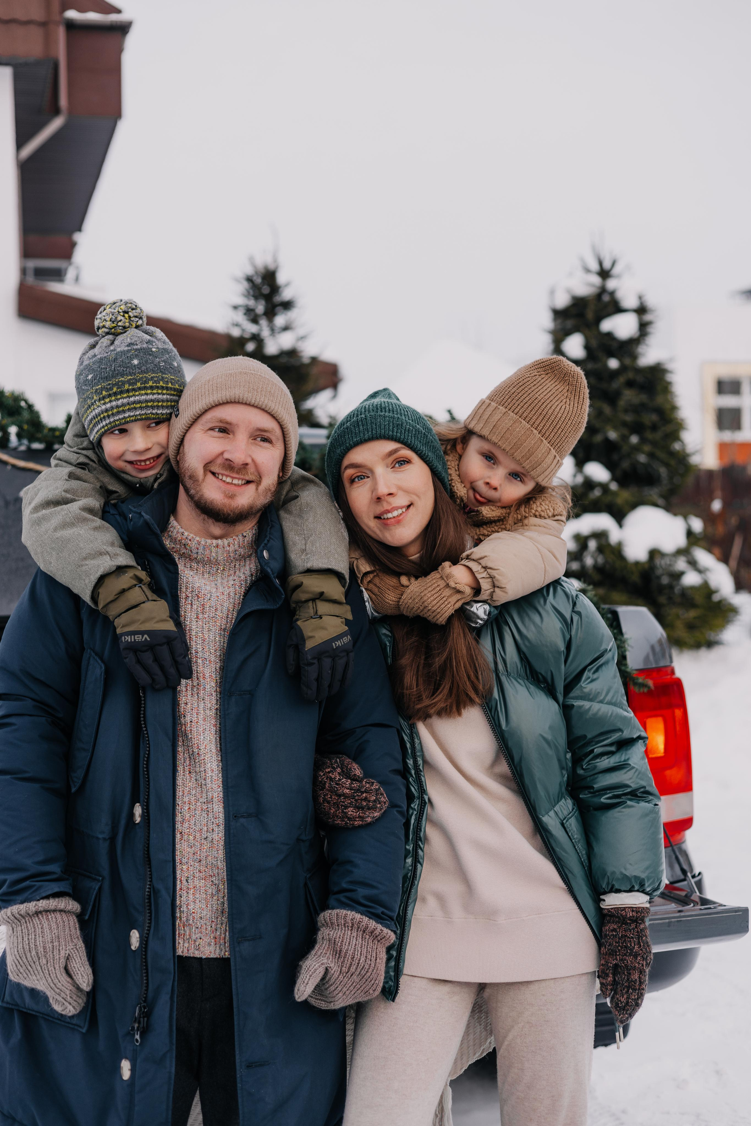 Семья, зима, пикап. Marina Shakirova Photography