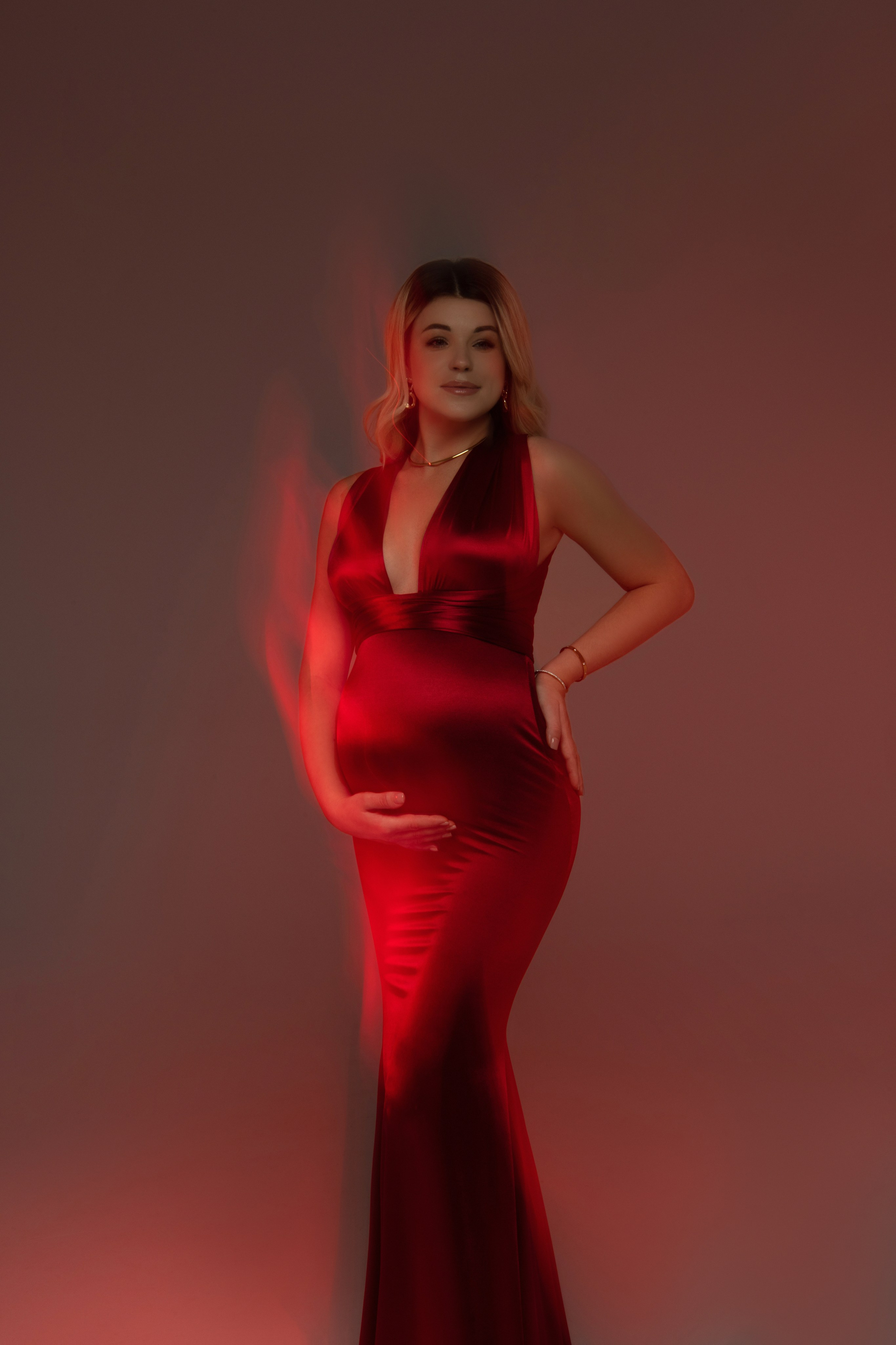 Кадры со спецэффектами (цветные фильтры, маски Гобо, немного волшебства). Фотограф беременности в Крыму Бобкова Ирина