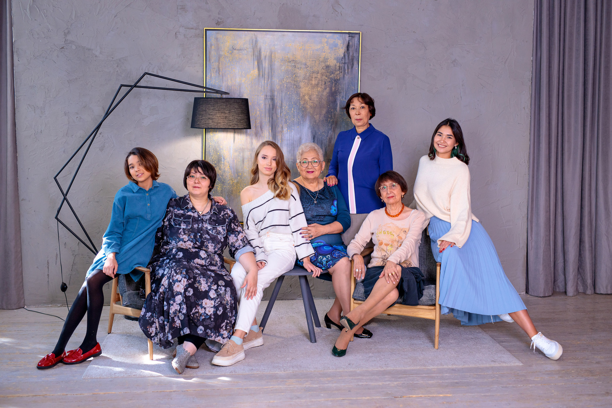 Фотосессия в студии большой семьи. Свадебный и семейный фотограф в Алматы Алексей Балышев