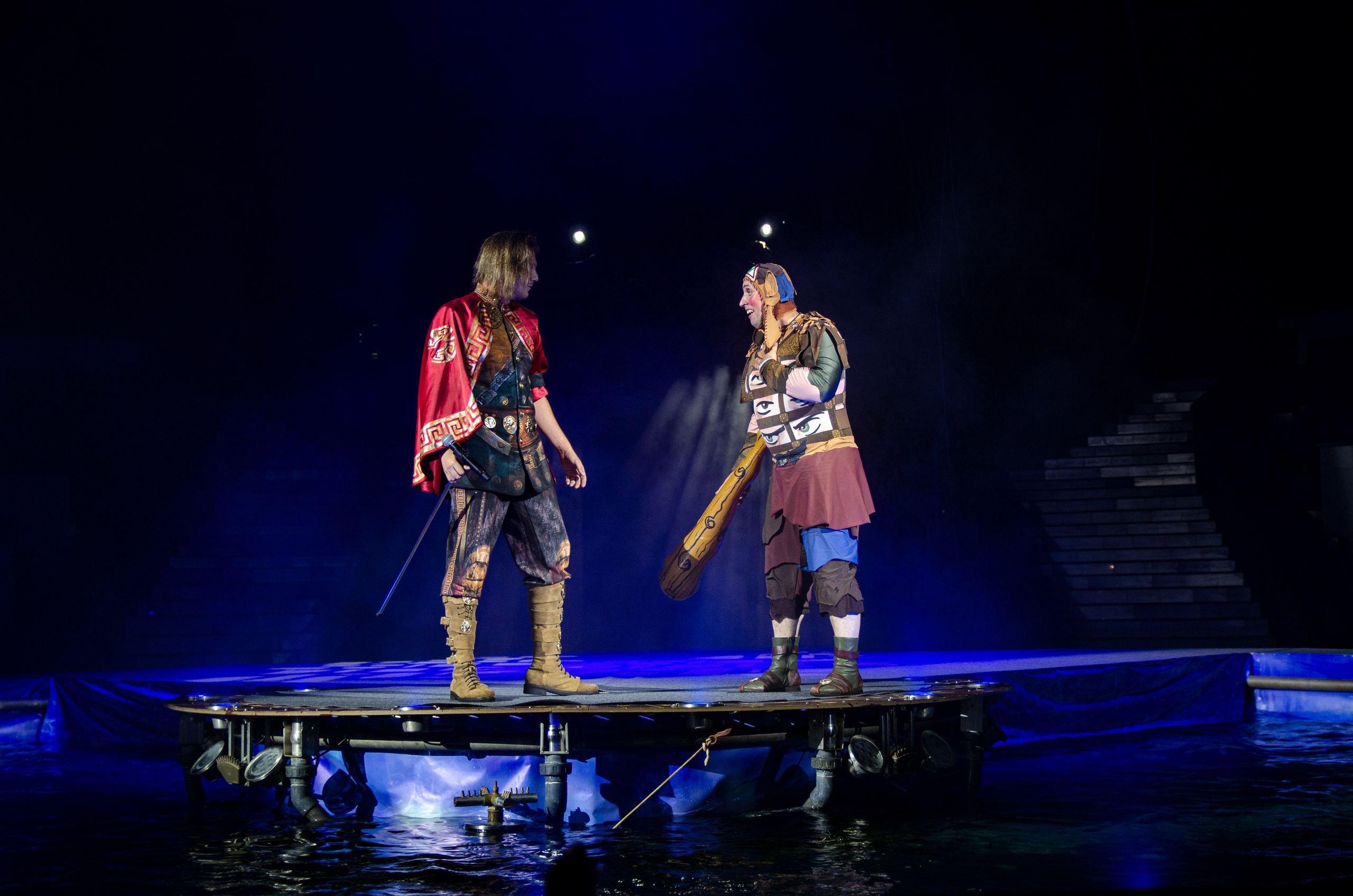 Цирковой мюзикл на воде ОДИССЕЯ. Фотографы для фотосессий в Новосибирске