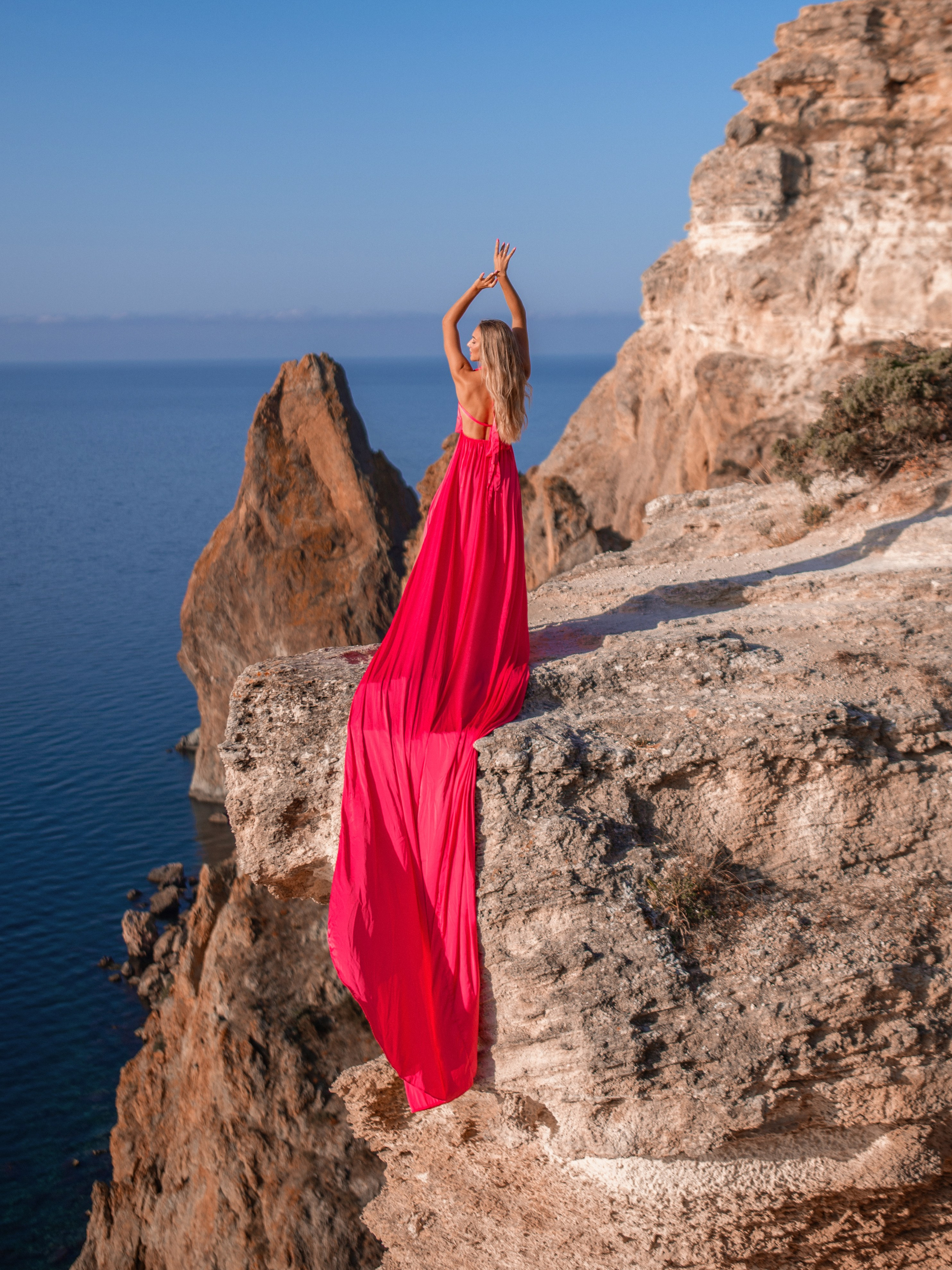 Фотосъемка в шлейфовом платье на Фиоленте