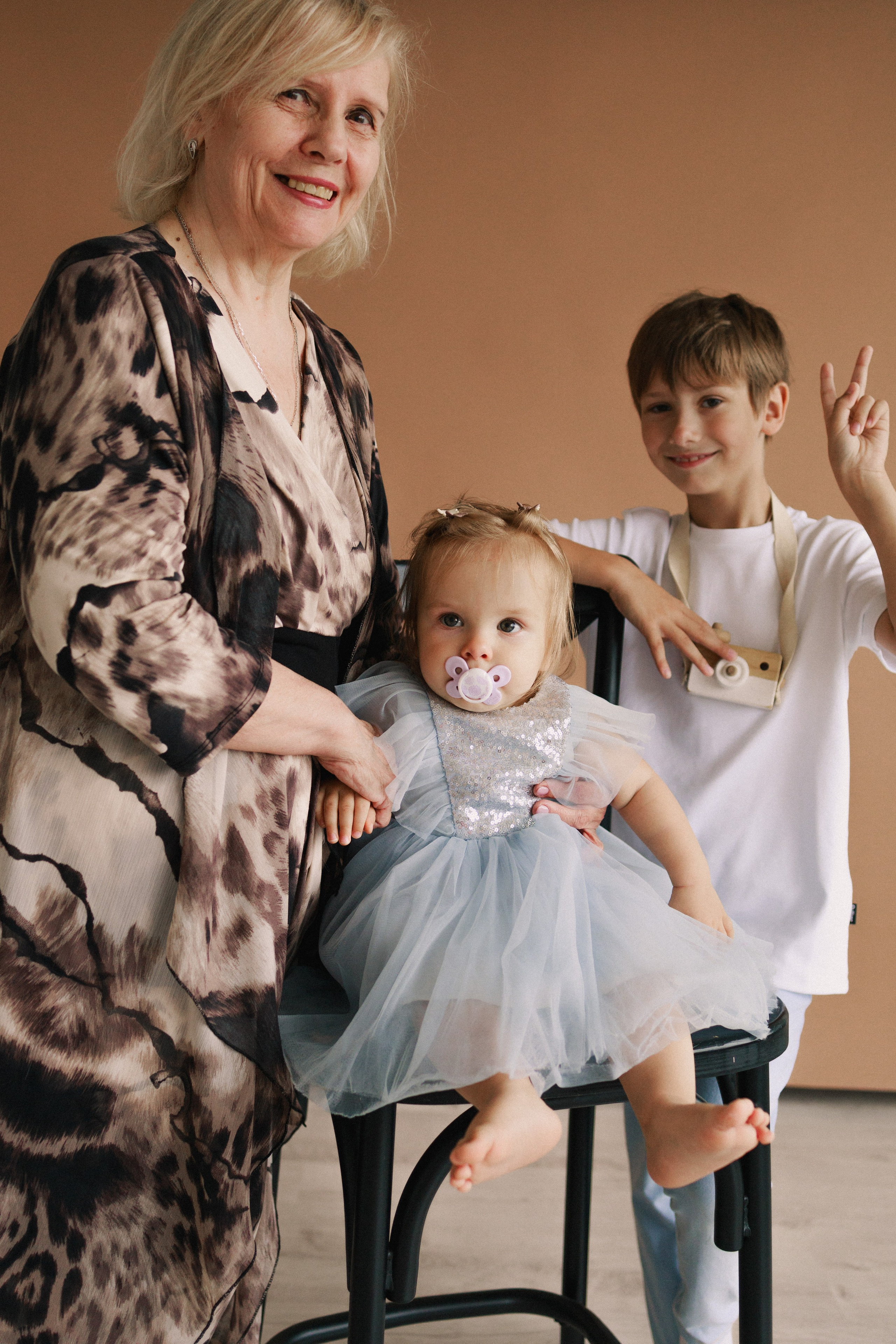 Семейная фотосъемка на годик. Семейный видеограф в Москве Элина Ладова