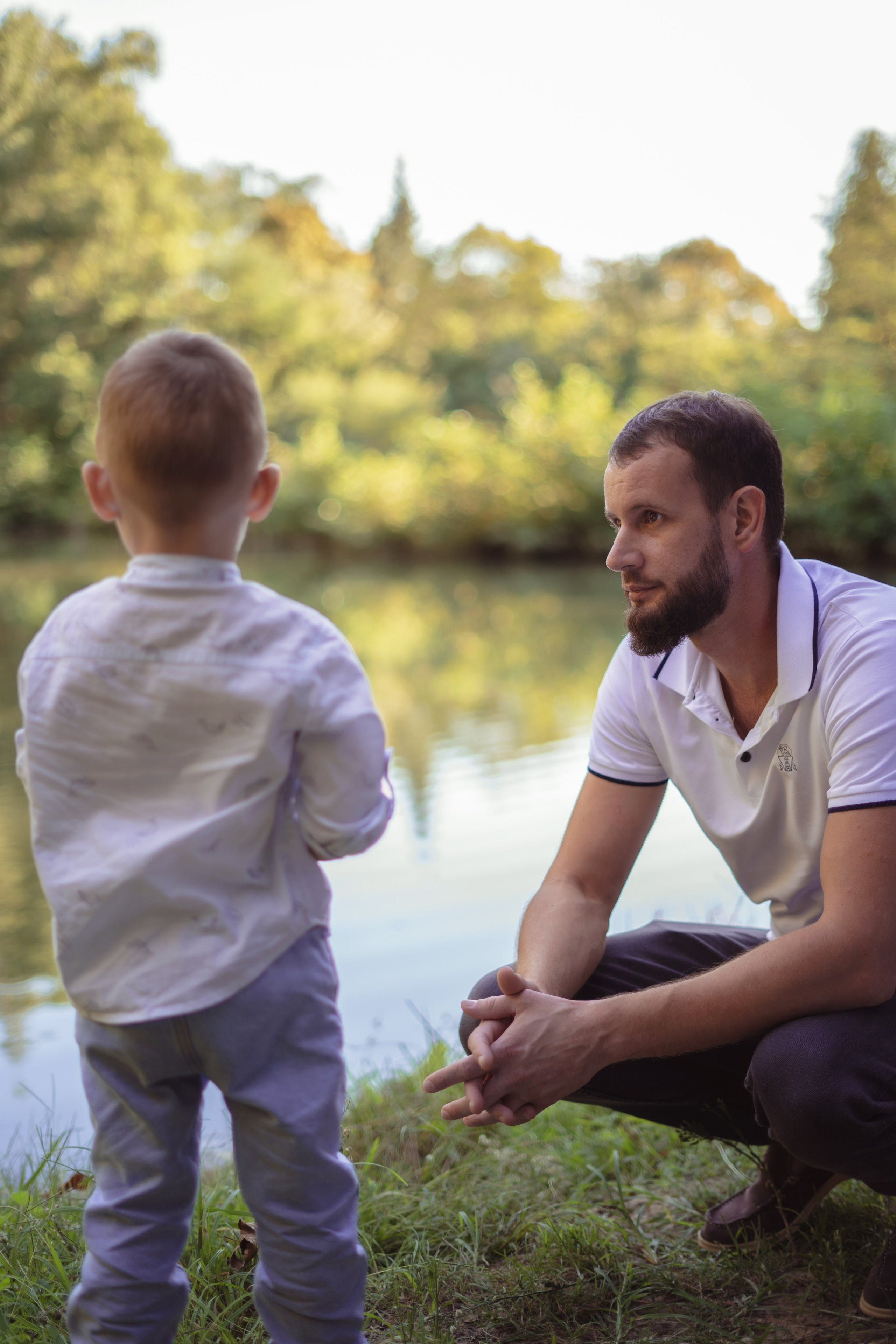 Семейная фотосессия в лесу у озера. Профессиональный Фотограф в Сочи Марина Ситкина