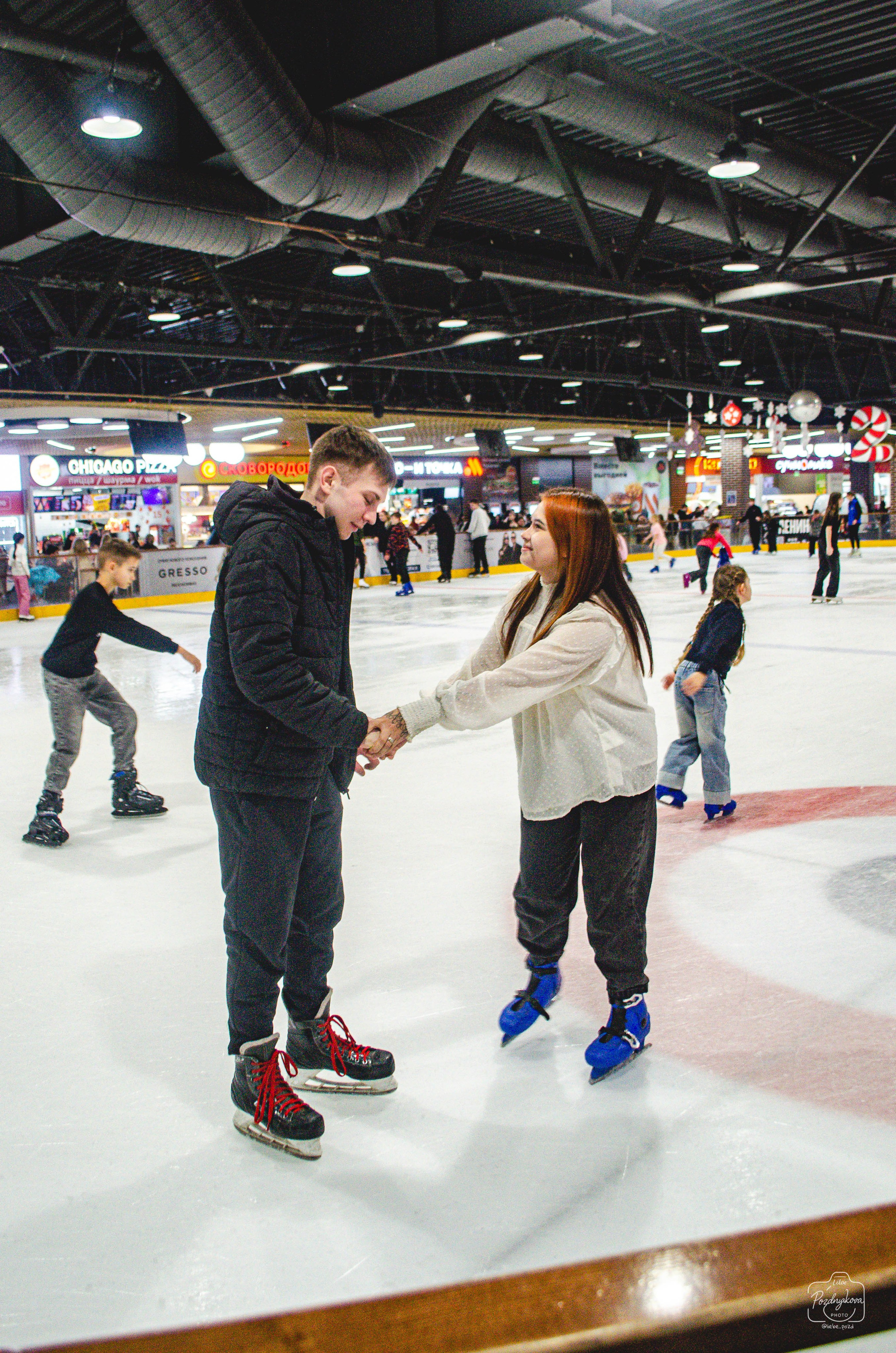 ТРЦ Galaxy Барнаул Traveler`s coffee и каток|Раиса Дорохова|10.01.2026. Фотограф-видеограф Познякова Любовь