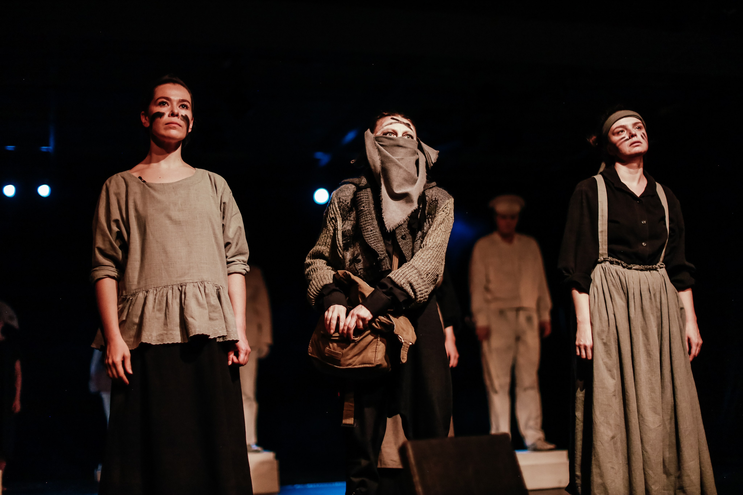 «Марьино поле». Молодежный театр Алтая. Режиссёр Ирина Астафьева. Фоторепортаж. Театральная фотосъёмка