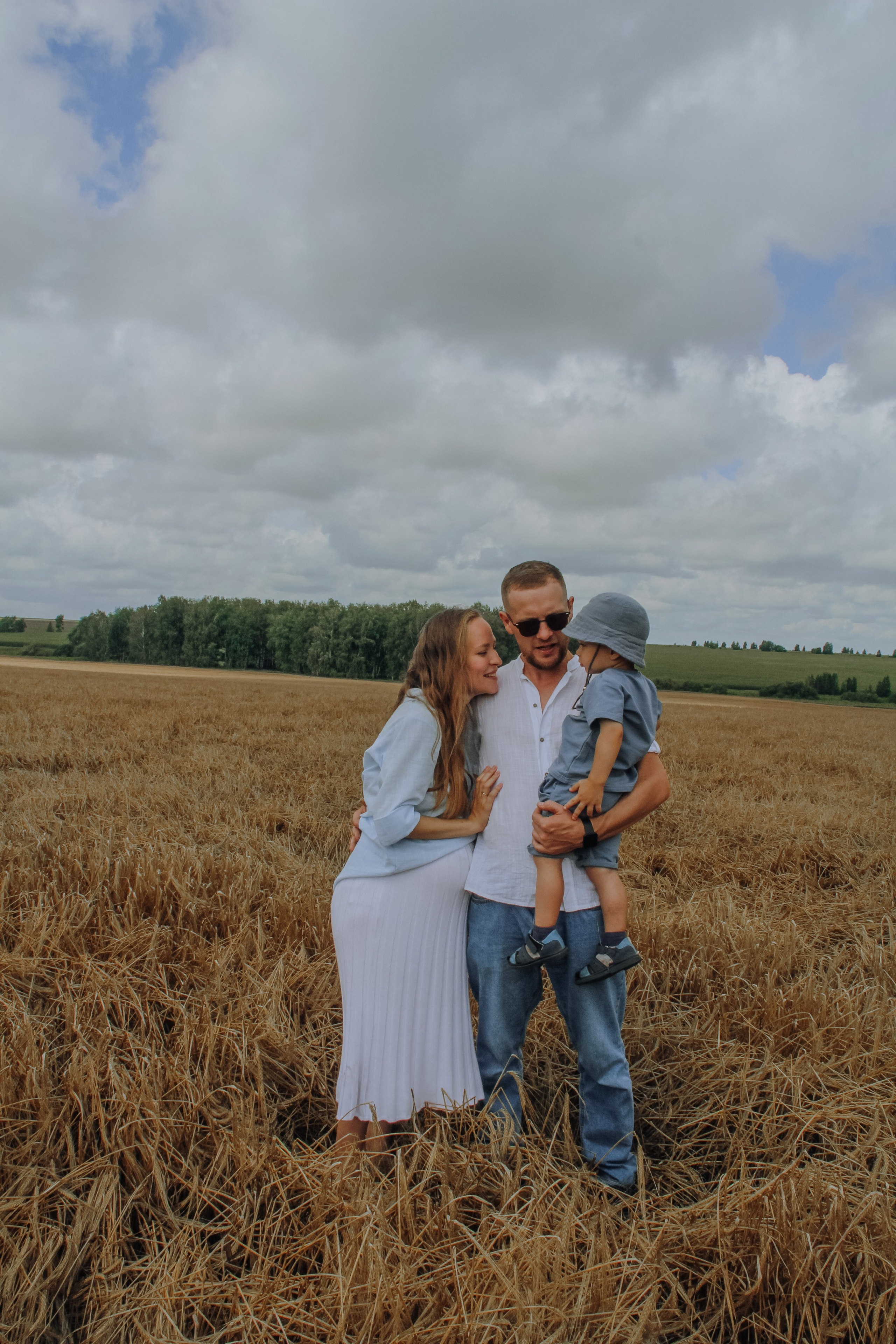 Семейная фотоистория. Виктория, Дмитрий и Ванюша. Семейный фотодуэт Ирина и Николай Власьевы. Фотосессии в Новосибирске