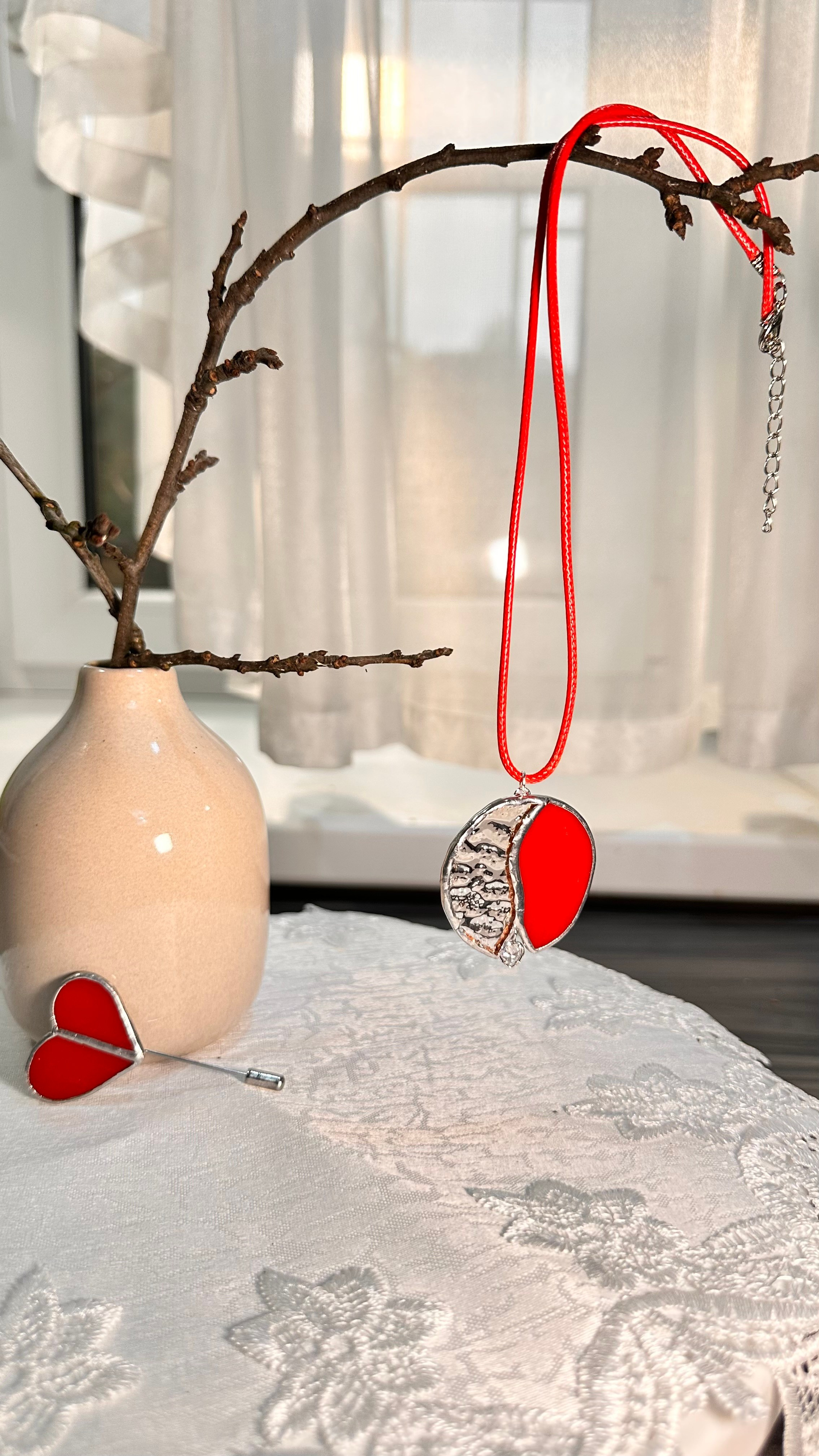 Украшения в ассортименте (серьги, кольца, браслет). Гербарий в стекле, интерьерные панно, витражи с сухоцветами в технике тиффани