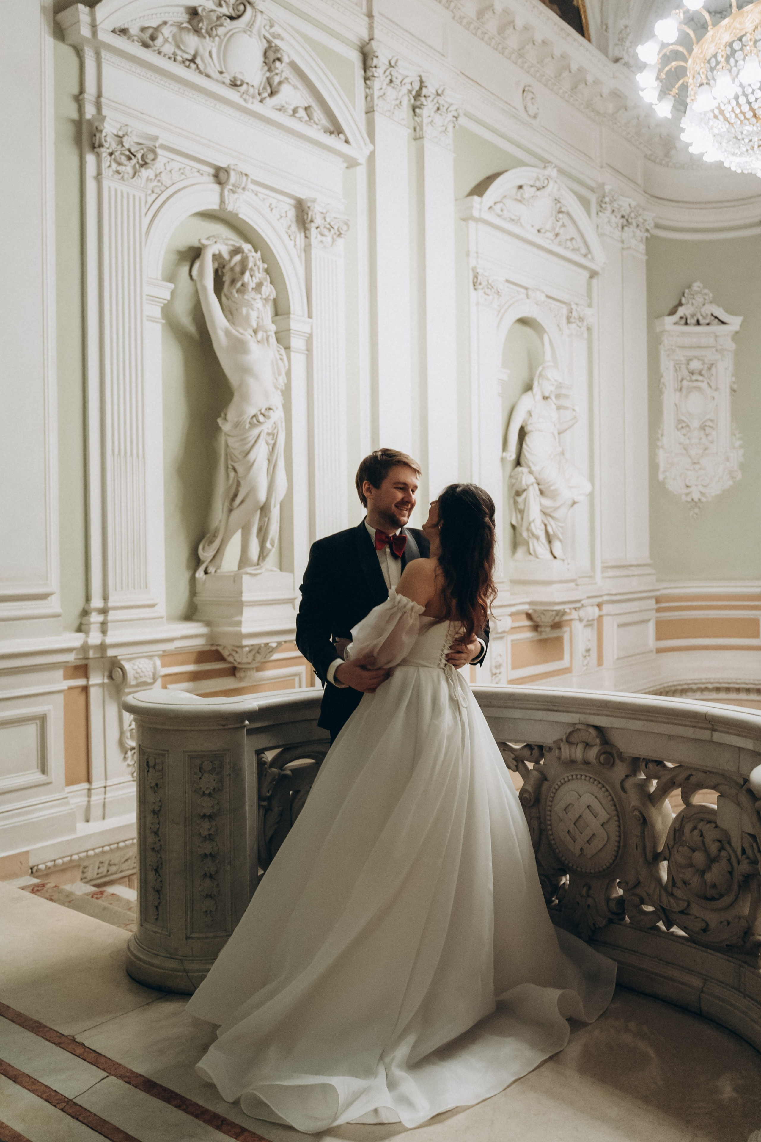 Любовь в 1-м Дворце Бракосочетания. Фотограф в Санкт-Петербурге — Лучина Екатерина