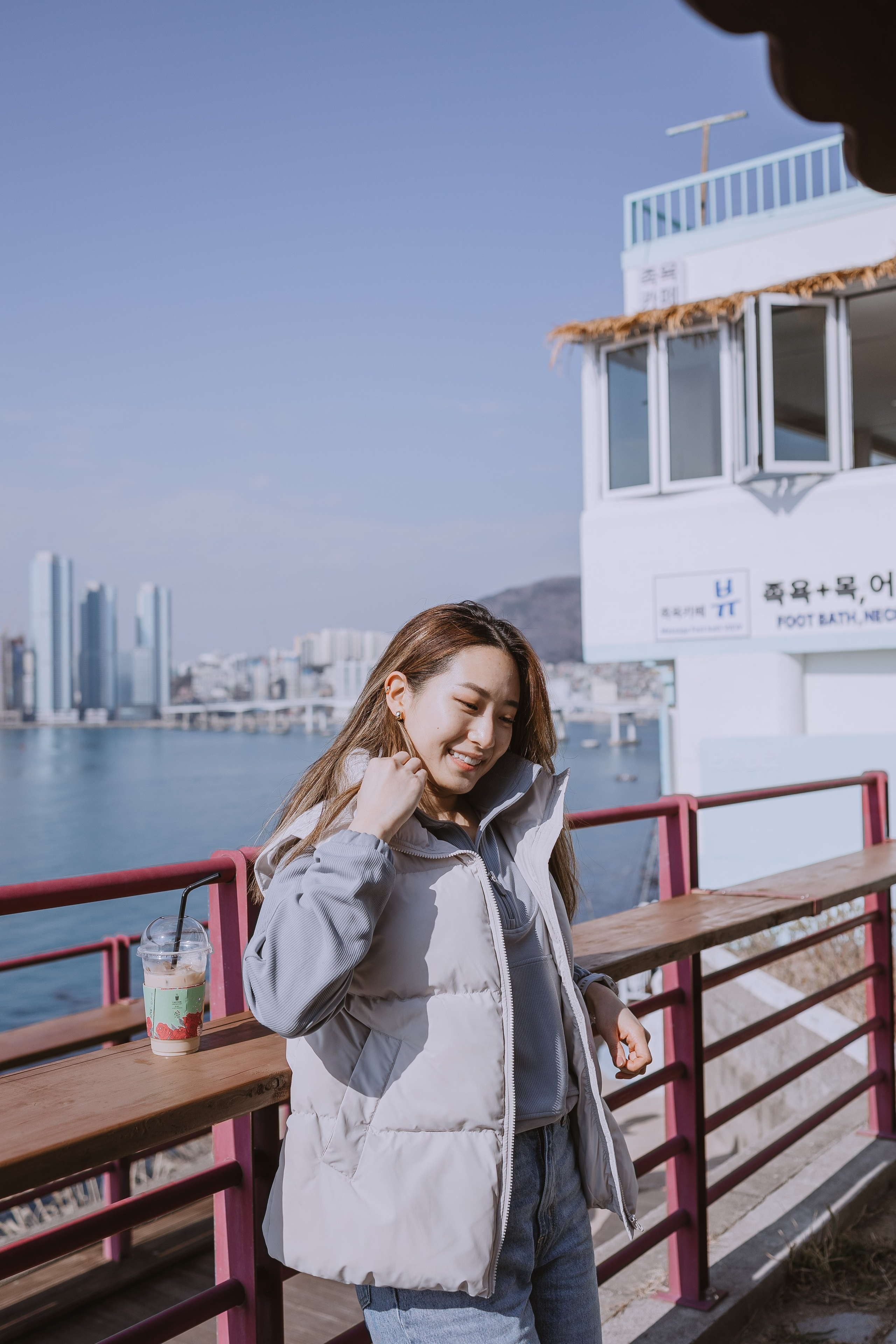 A fun photo walk through the sights of Busan. Your photographer in Busan (South Korea) Aleksandra Anufriy