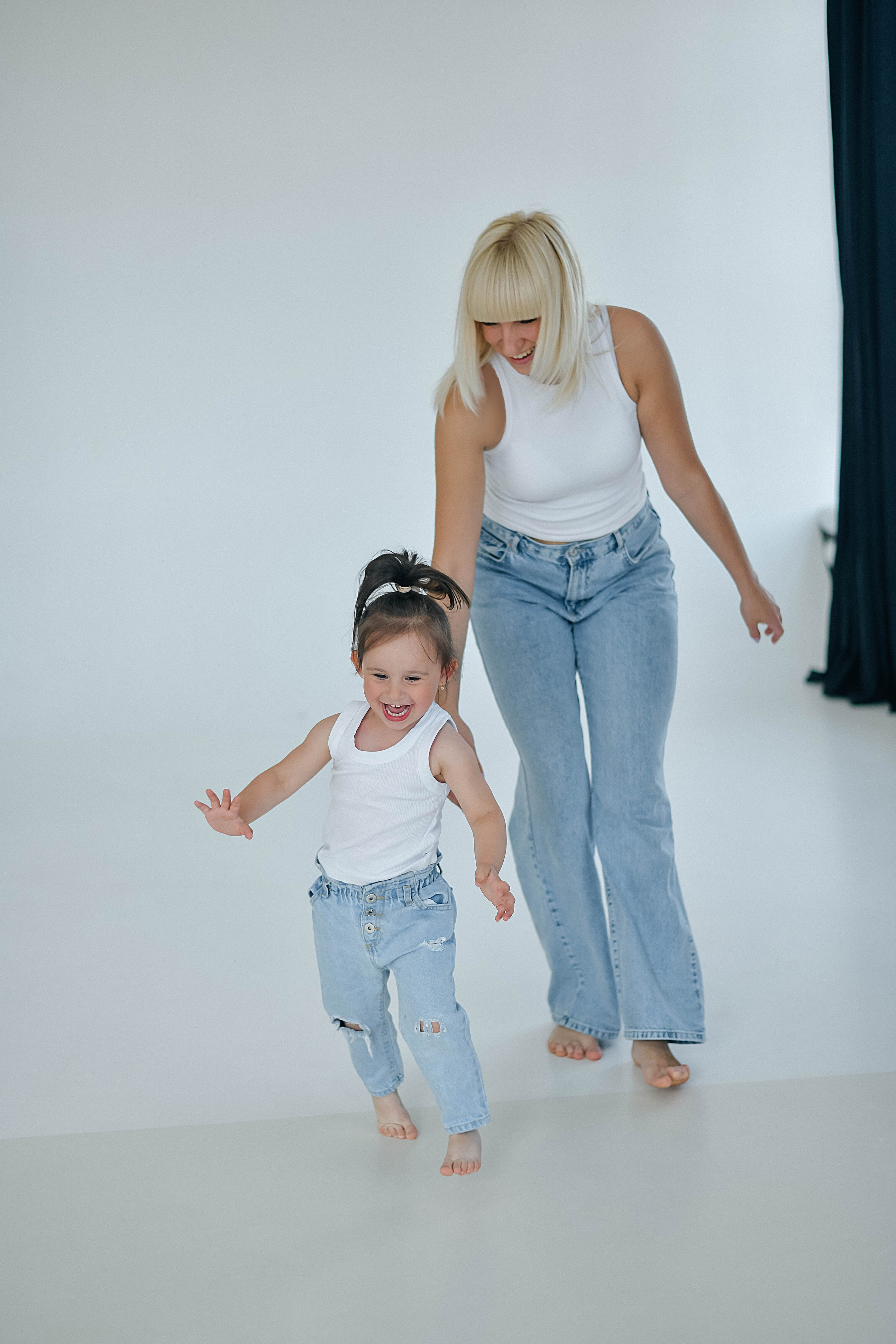 Мама и дочка студийная. Фотограф Подольск