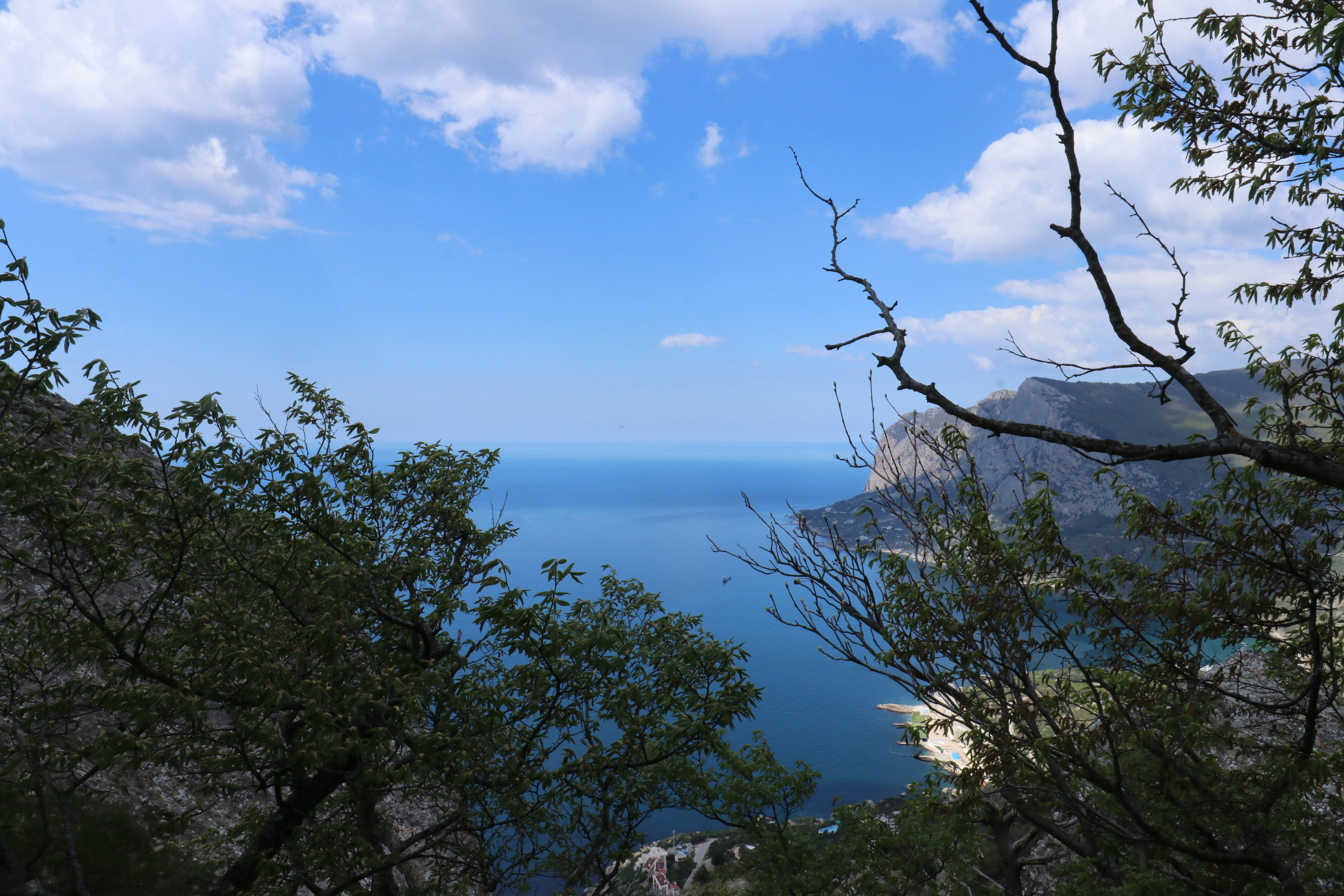 Крым. ЮБК (Севастополь, Кастрополь, Ялта). Май 2023. Путешественник-фотограф из Санкт-Петербурга Татьяна Свистулина