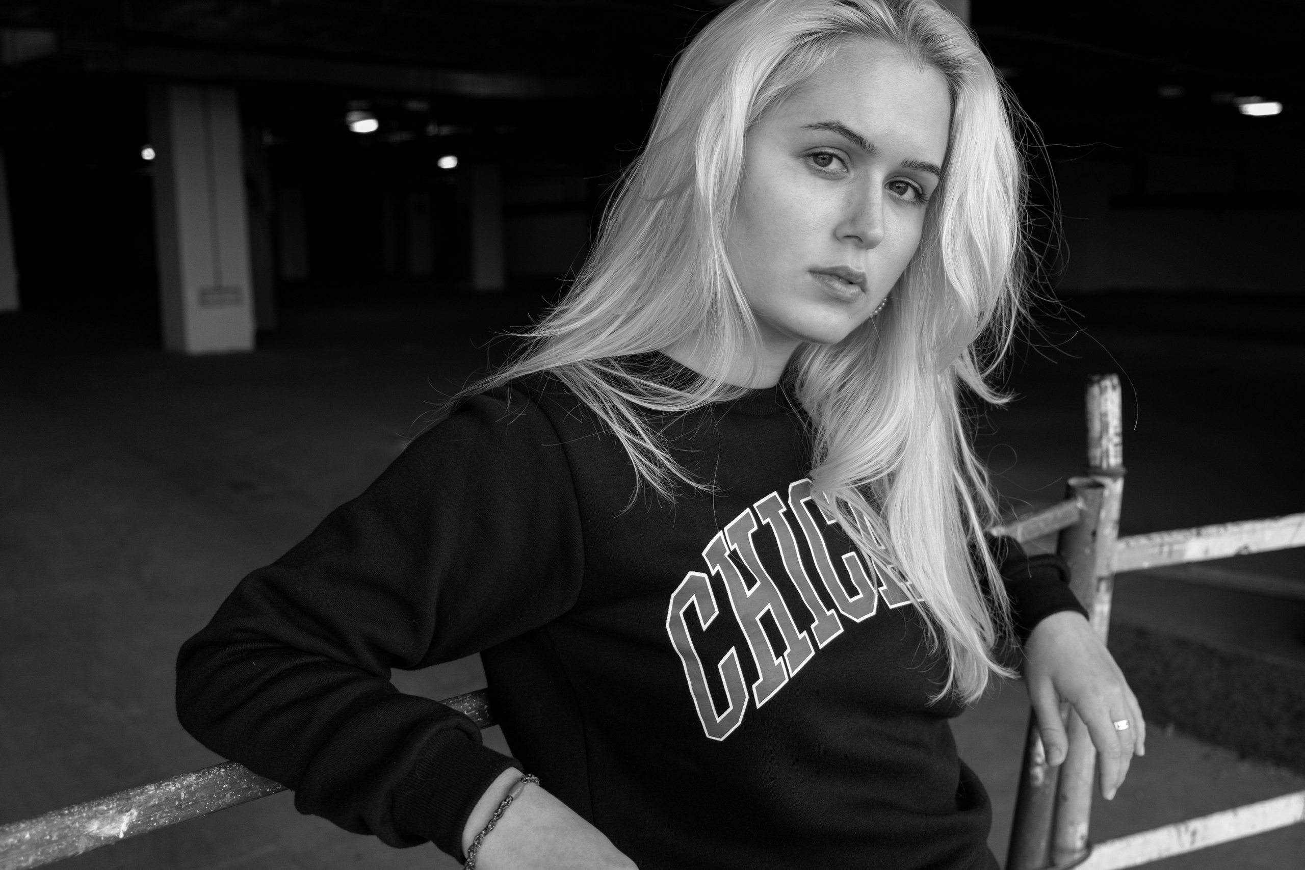 Женские уличные портреты для серт. Фотограф Анастасия Косюра