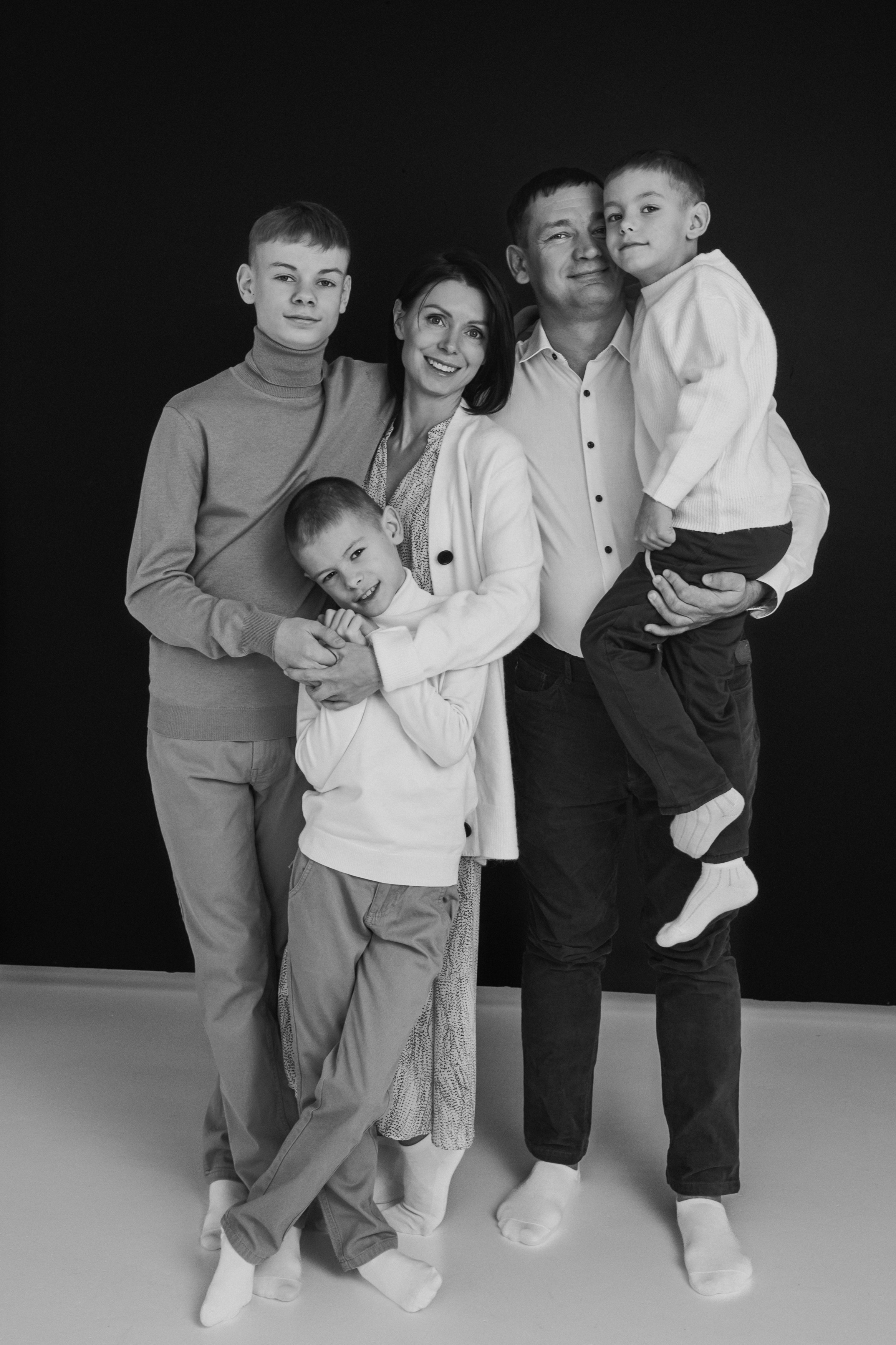 Виктория и Виктор, Ярослав, Савелий и Захар. Фотограф Анастасия Косюра