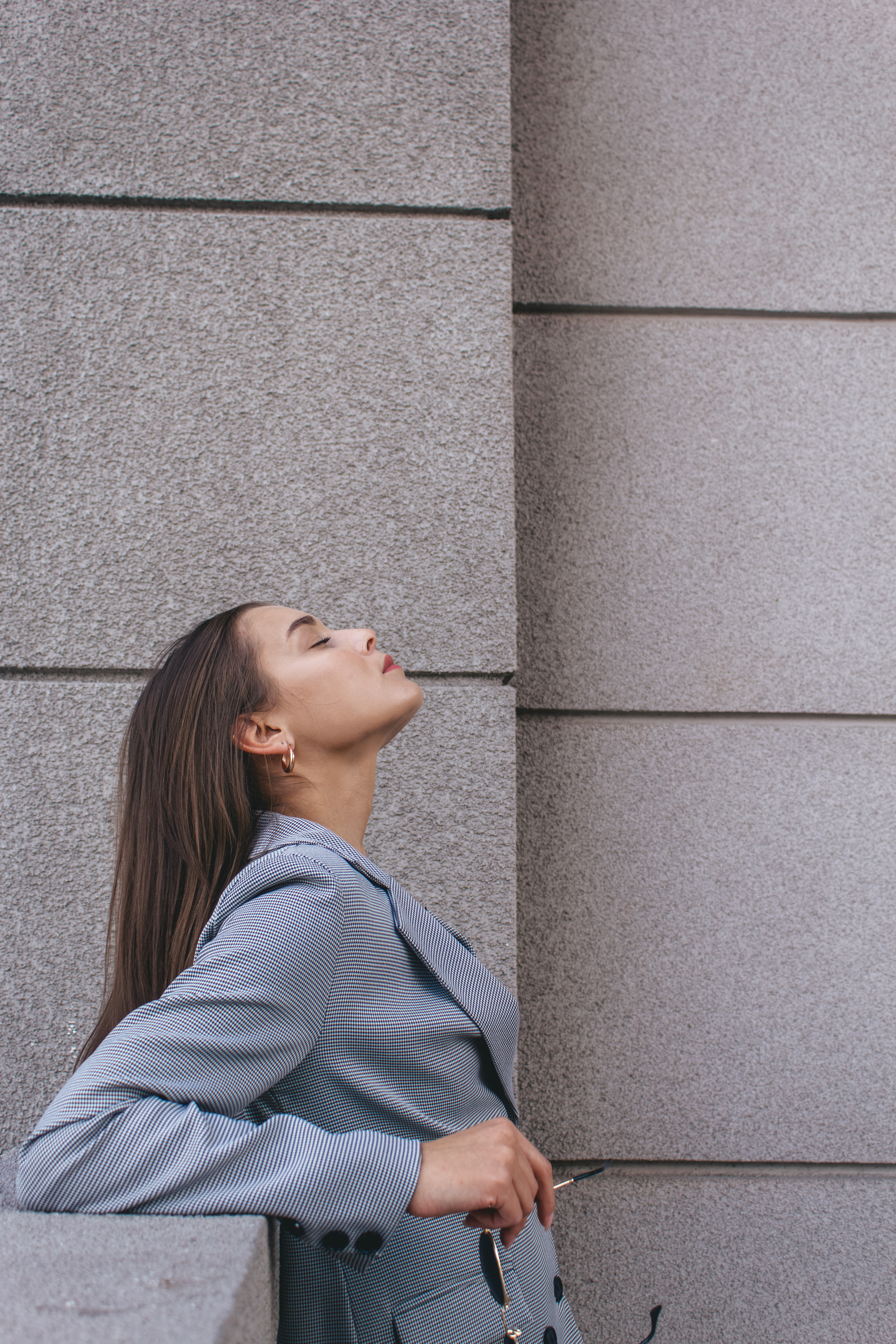 Женские уличные портреты для серт. Фотограф Анастасия Косюра