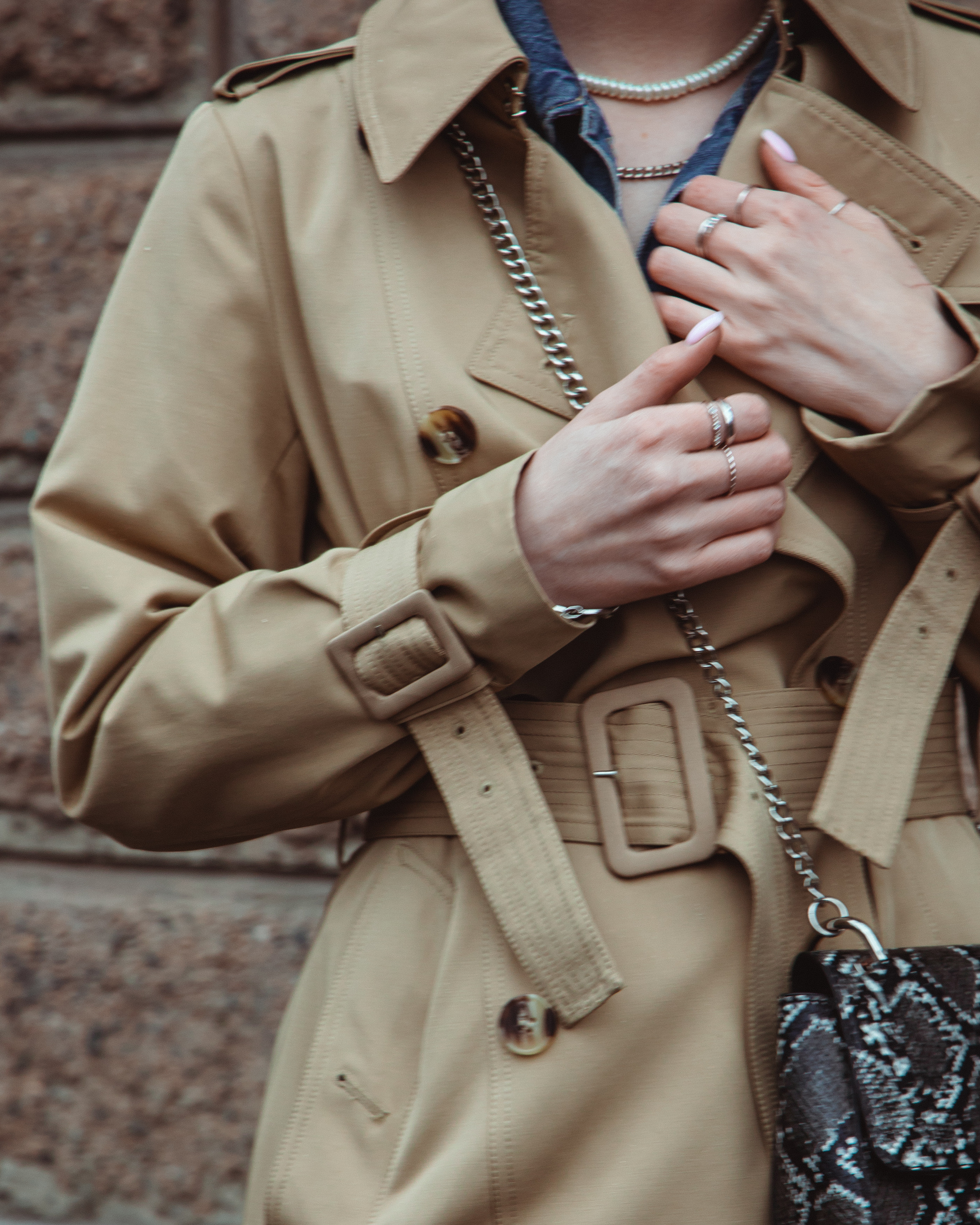 Женские уличные портреты для серт. Фотограф Анастасия Косюра