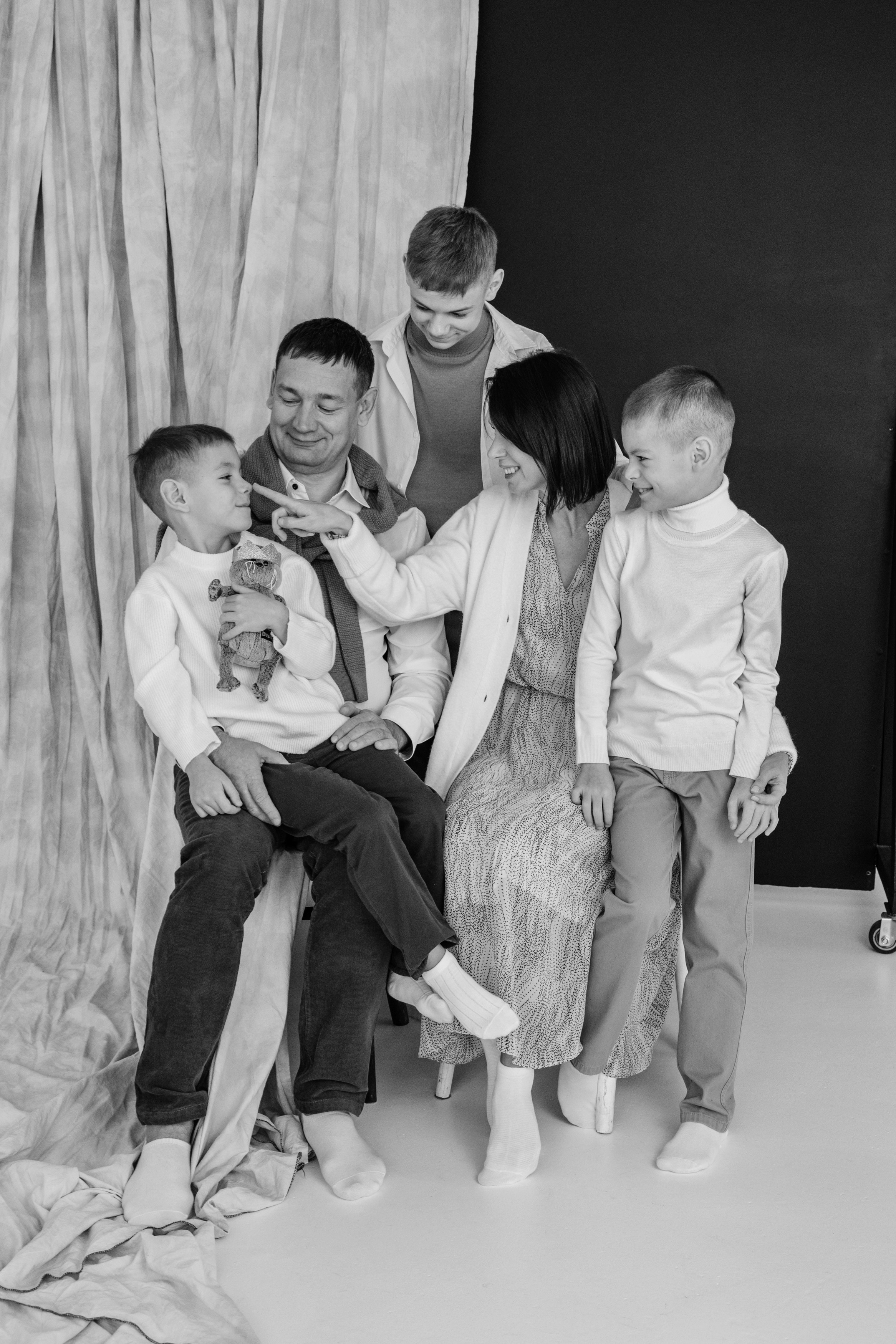 Виктория и Виктор, Ярослав, Савелий и Захар. Фотограф Анастасия Косюра