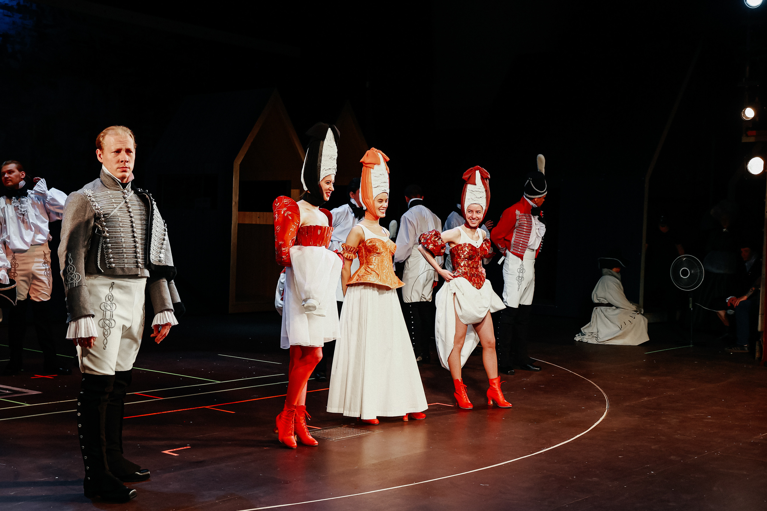 Предпоказ в муз театре. Фотограф Анастасия Косюра