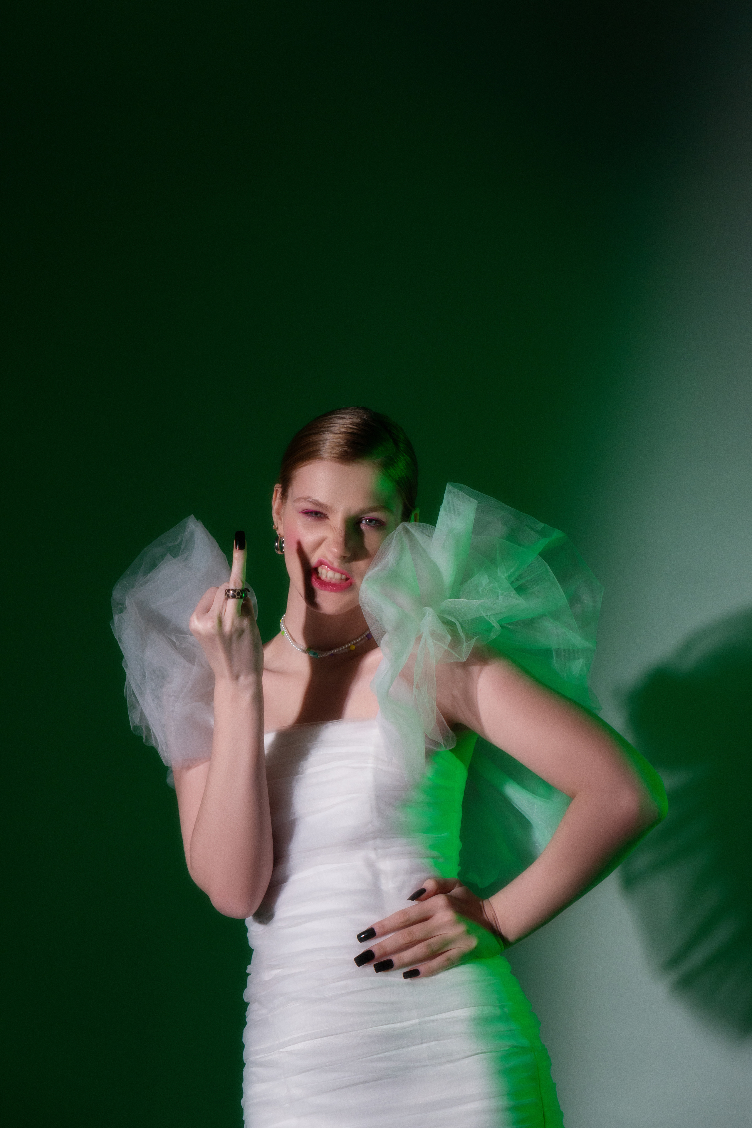 Женские студийные портреты для серт. Фотограф Анастасия Косюра