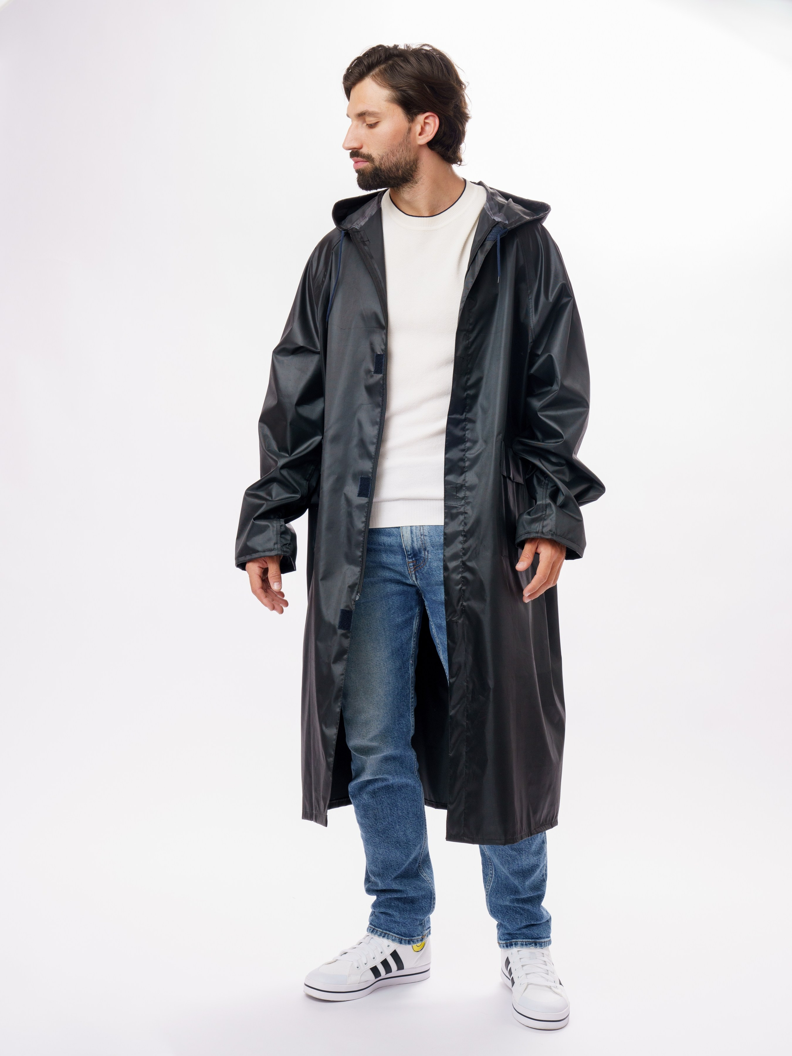 Дождевики, парная съемка. KED Production — продакшн из СПб. Создаём фото, видео и контент, который помогает брендам и селлерам продавать больше