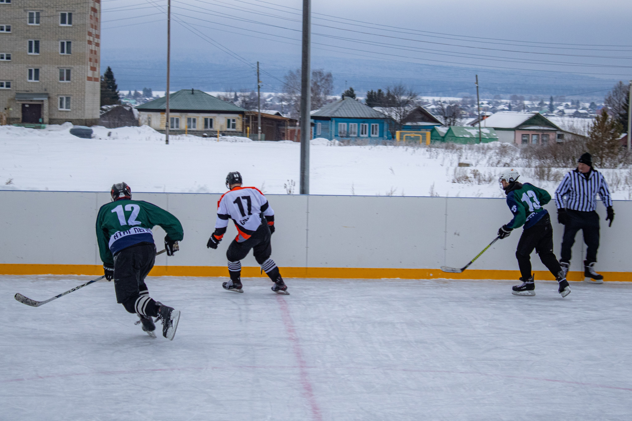 Хоккей г.п Атиг-г.Нижние Серги