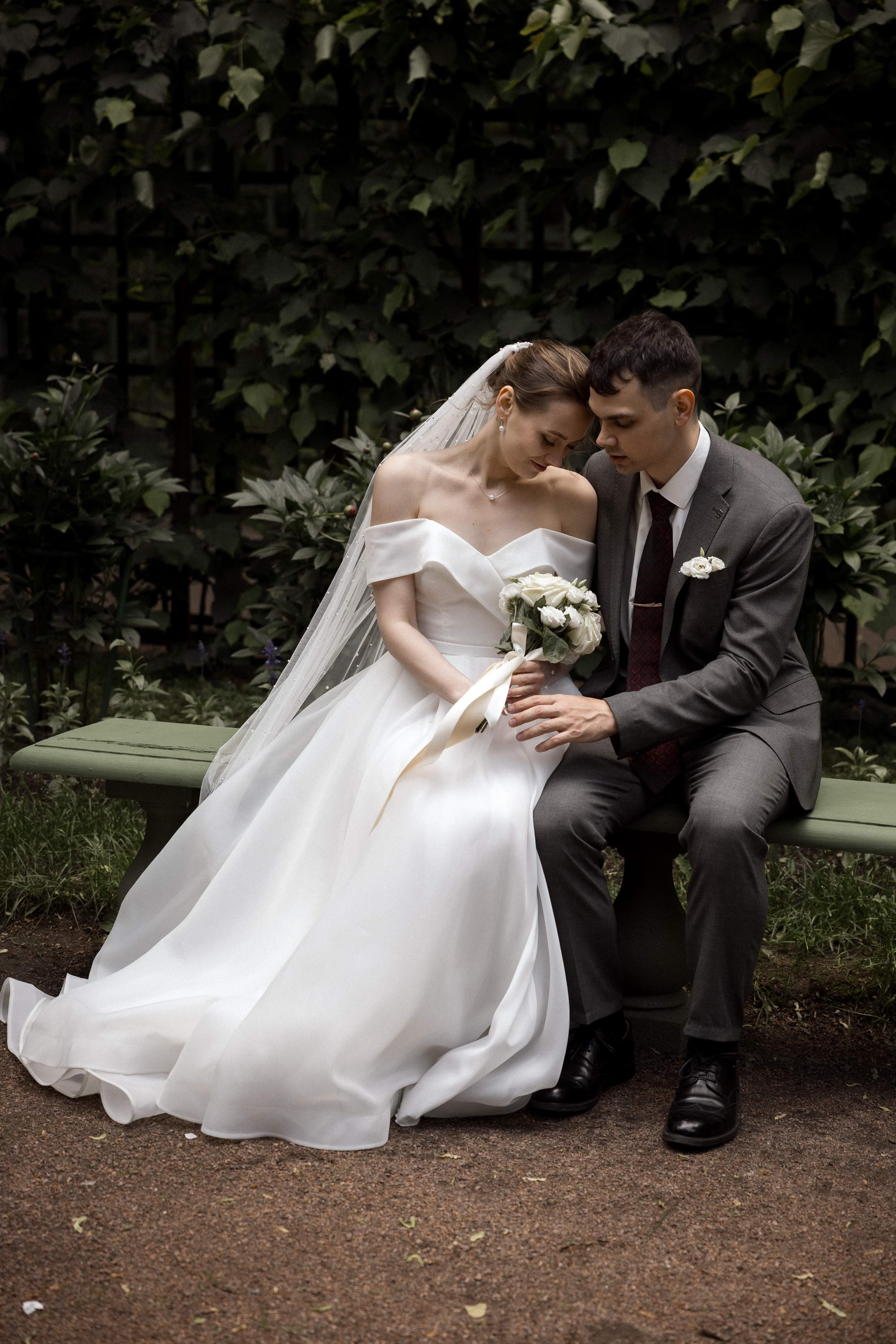 Искренняя любовь. Свадебный фотограф Игорь Брундасов 8PHOTO на свадьбу венчание загс СПб