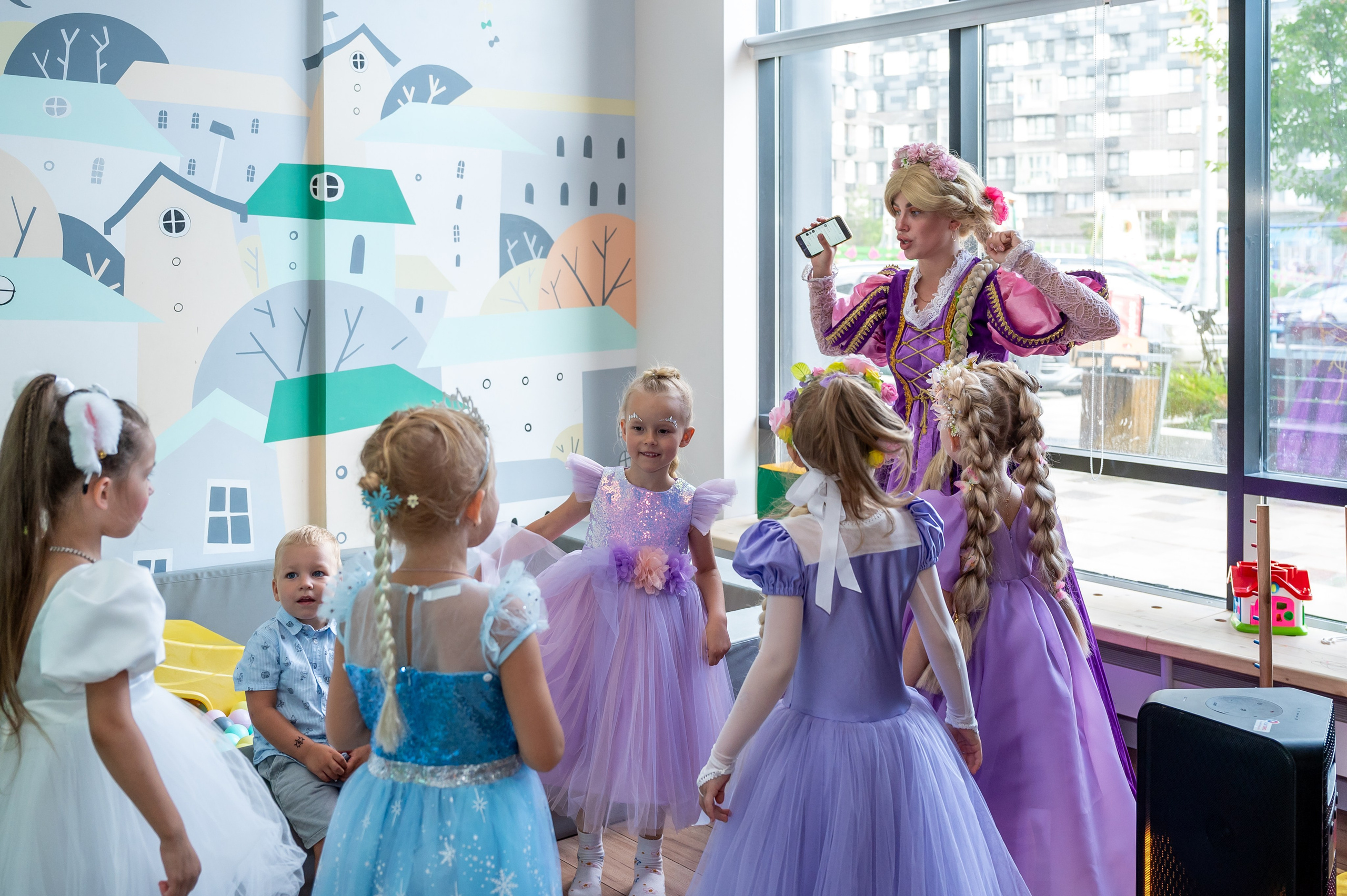 ДР в лофте с фокусником