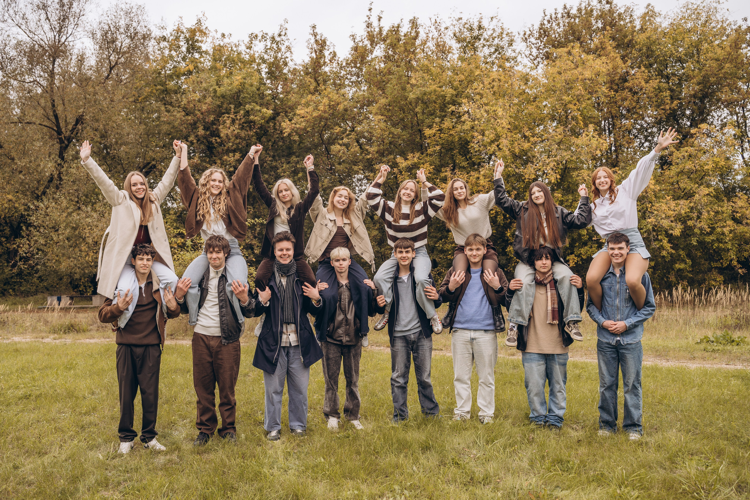 Осенняя съёмка. 11 класс. МАРГАРИТА КУДРЯШОВА СВАДЕБНЫЙ И СЕМЕЙНЫЙ ФОТОГРАФ ТВЕРЬ МОСКВА